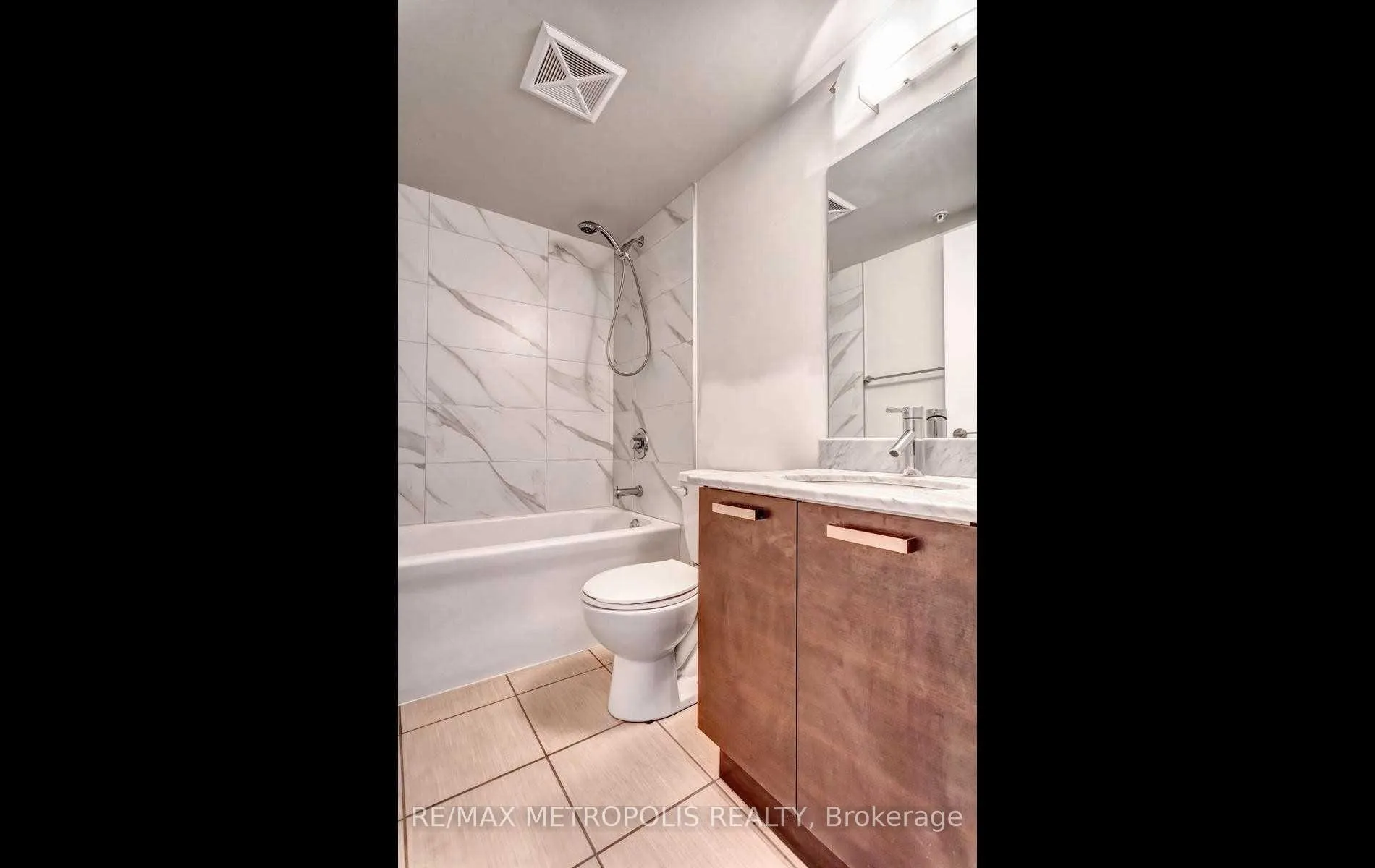 Photo 19 of Unit 712E, 36 Lisgar Street, Toronto, Little Portugal — HOMEH
