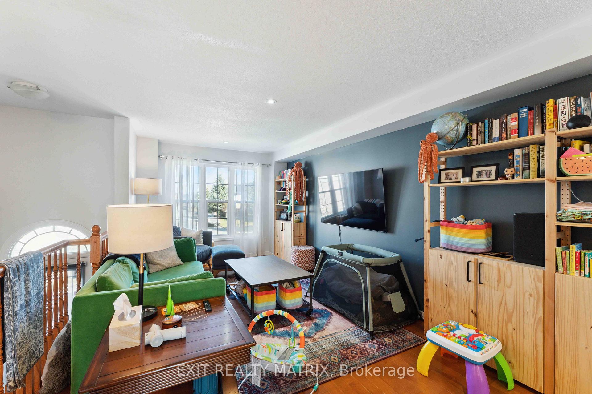Photo 5 of 14 Jenscott Private, Ottawa, Central Park — HOMEH