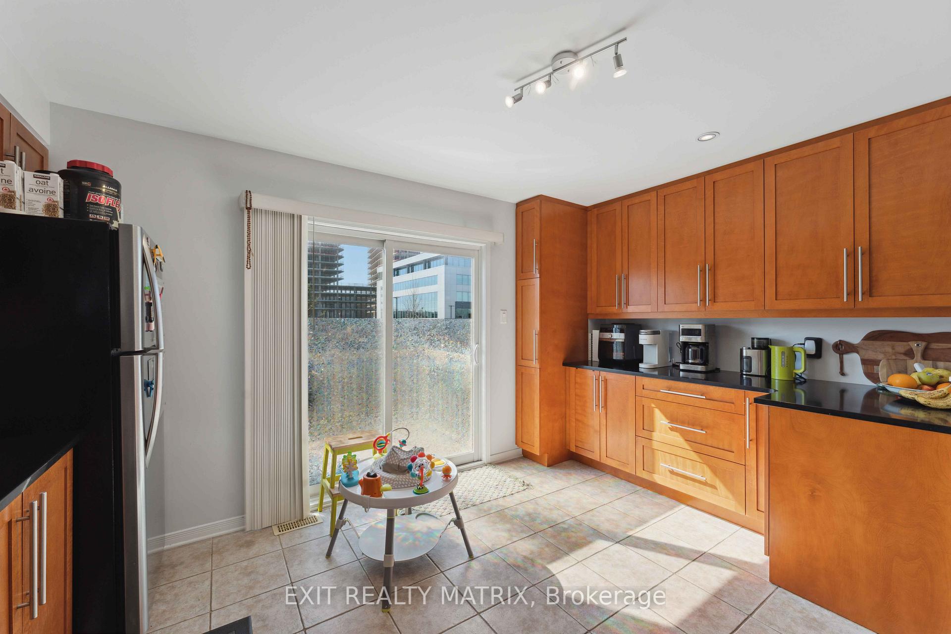 Photo 12 of 14 Jenscott Private, Ottawa, Central Park — HOMEH