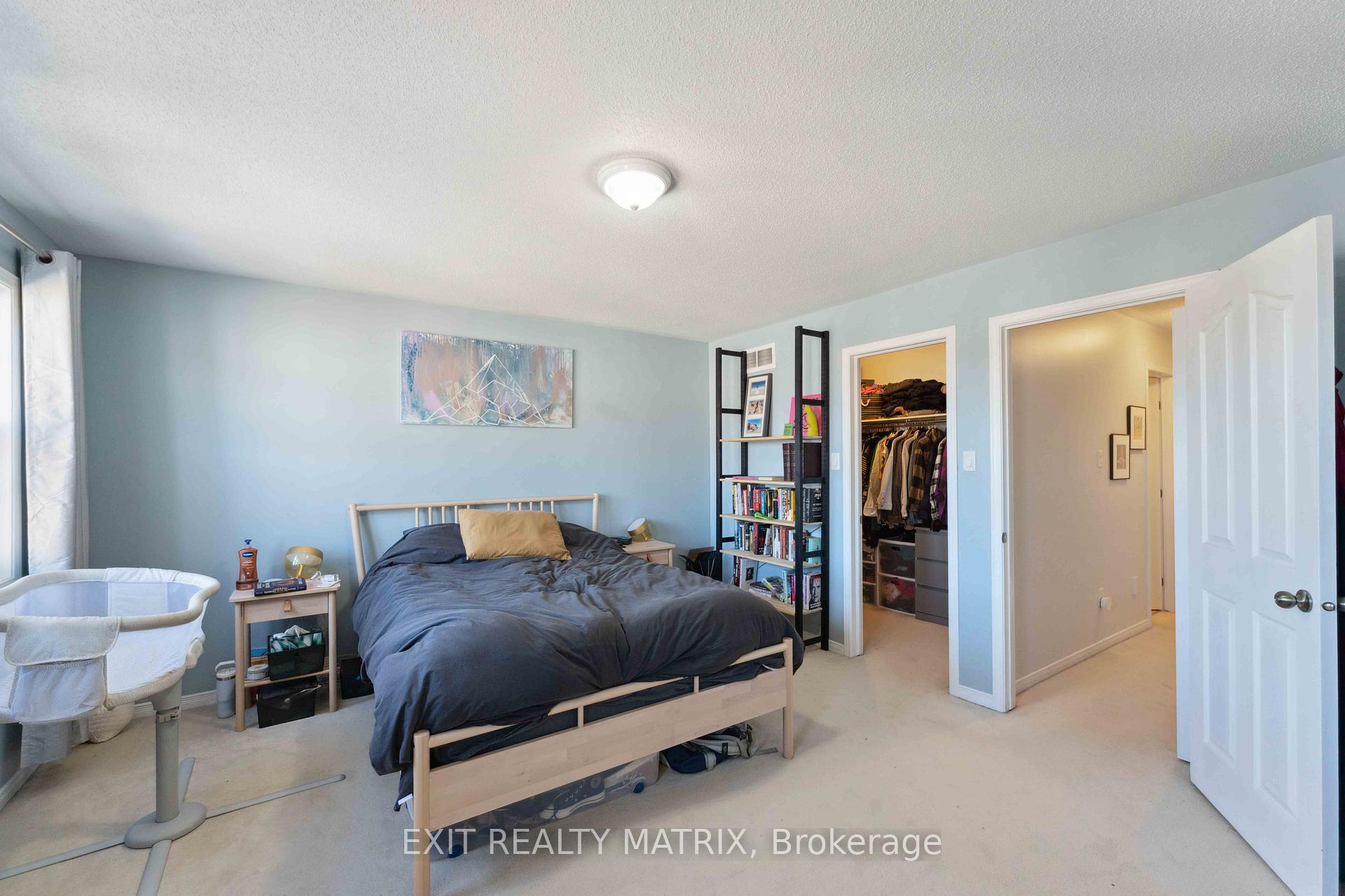 Photo 15 of 14 Jenscott Private, Ottawa, Central Park — HOMEH