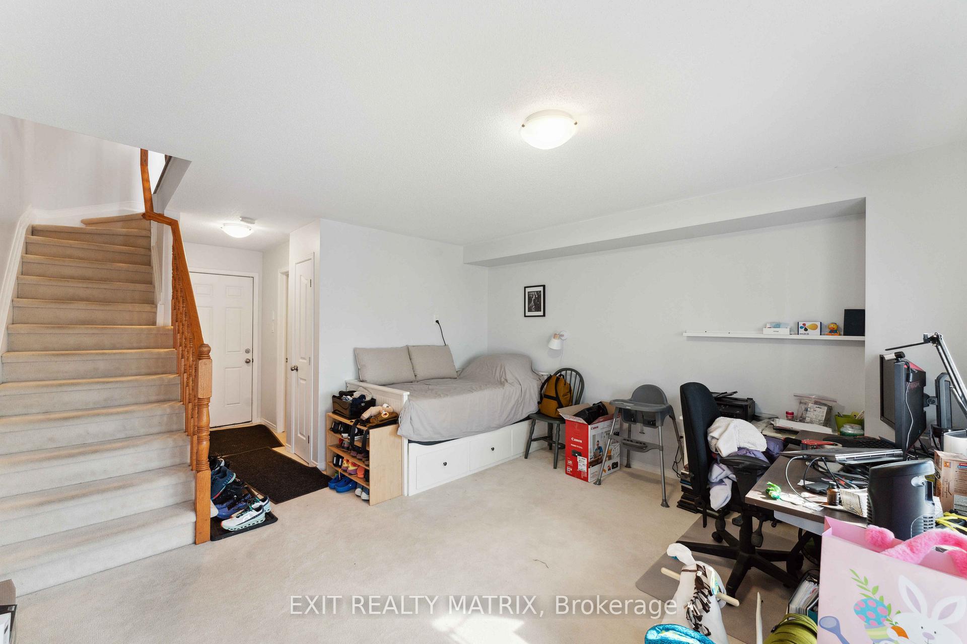 Photo 25 of 14 Jenscott Private, Ottawa, Central Park — HOMEH