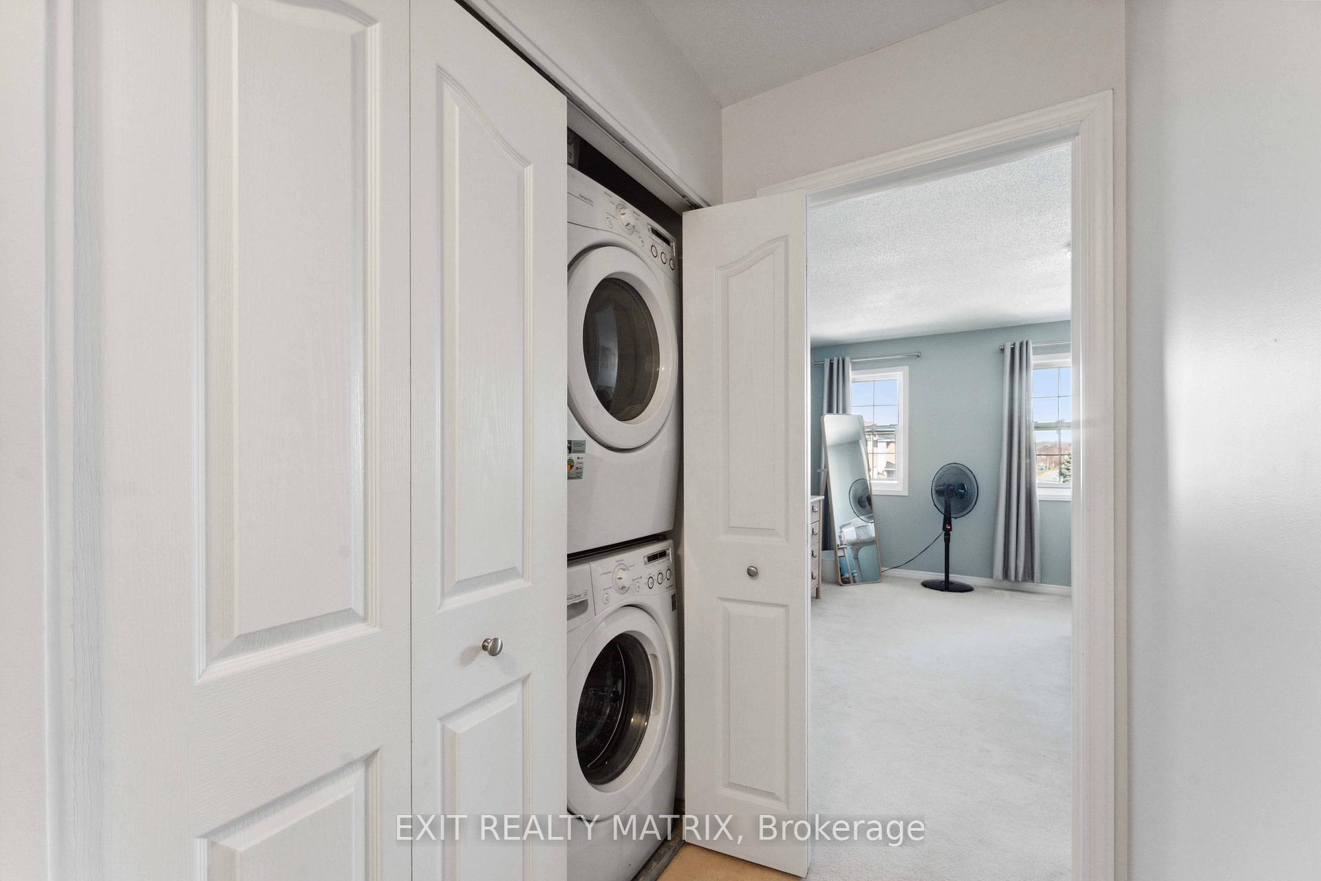 Photo 26 of 14 Jenscott Private, Ottawa, Central Park — HOMEH