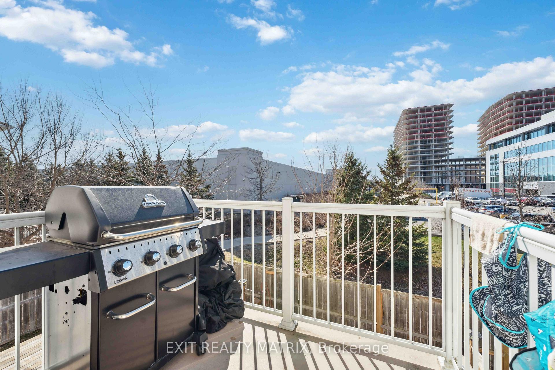 Photo 27 of 14 Jenscott Private, Ottawa, Central Park — HOMEH