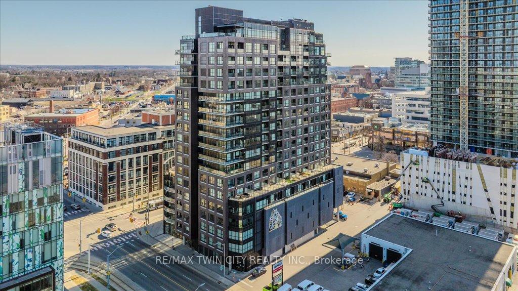 Front of Unit 1707, 1 Victoria Street S