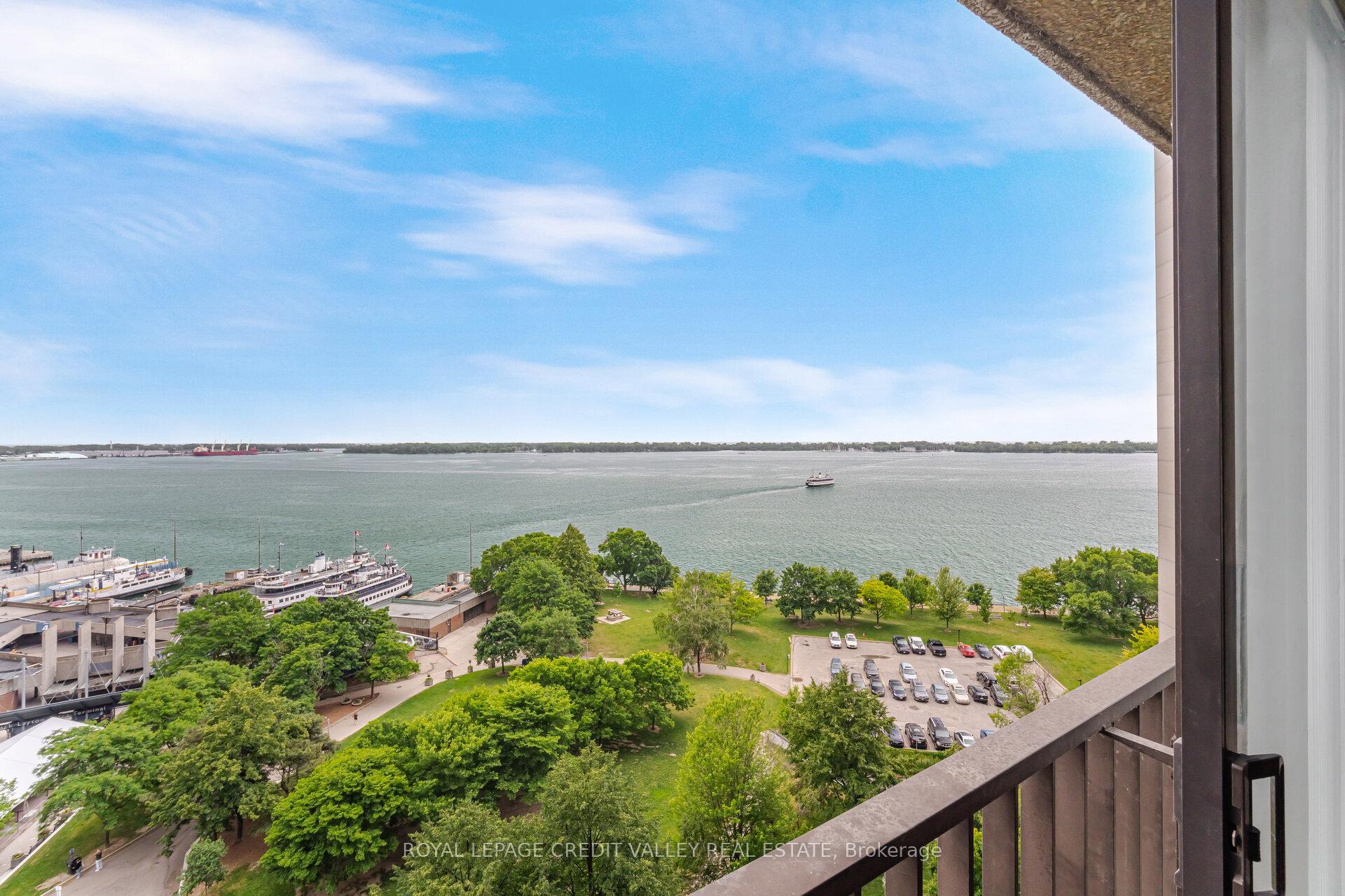 Photo 1 of Unit 1421, 33 Harbour Square, Toronto, Waterfront Communities — HOMEH
