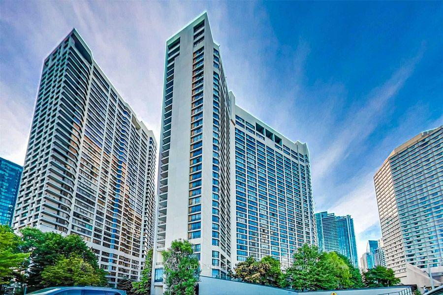 Photo 21 of Unit 1421, 33 Harbour Square, Toronto, Waterfront Communities — HOMEH