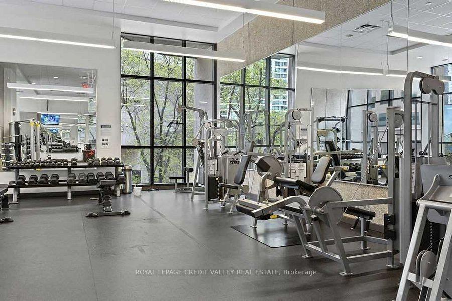 Photo 26 of Unit 1421, 33 Harbour Square, Toronto, Waterfront Communities — HOMEH