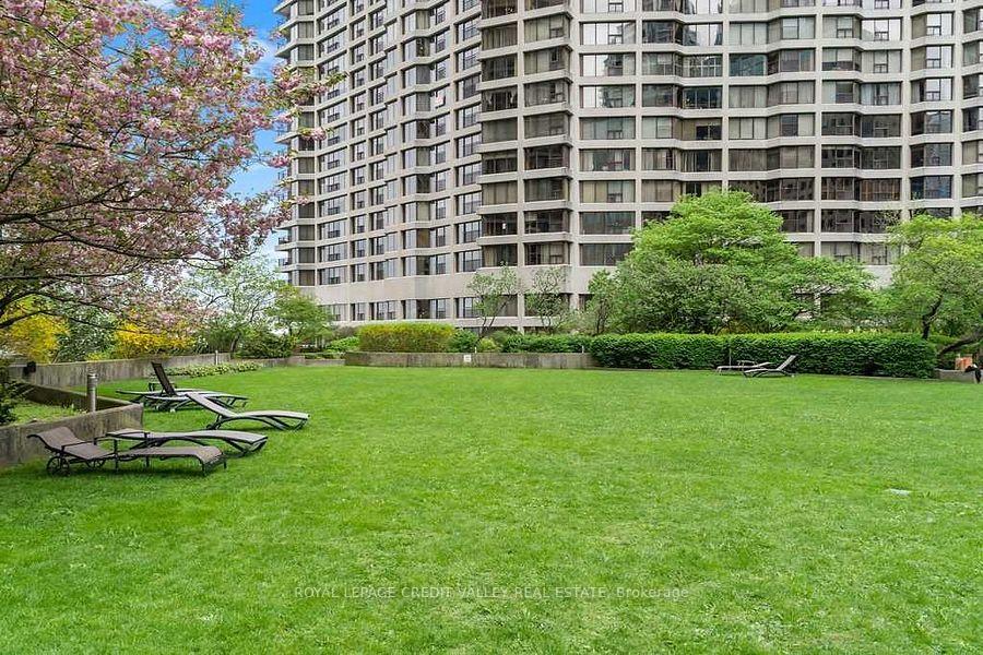 Photo 29 of Unit 1421, 33 Harbour Square, Toronto, Waterfront Communities — HOMEH