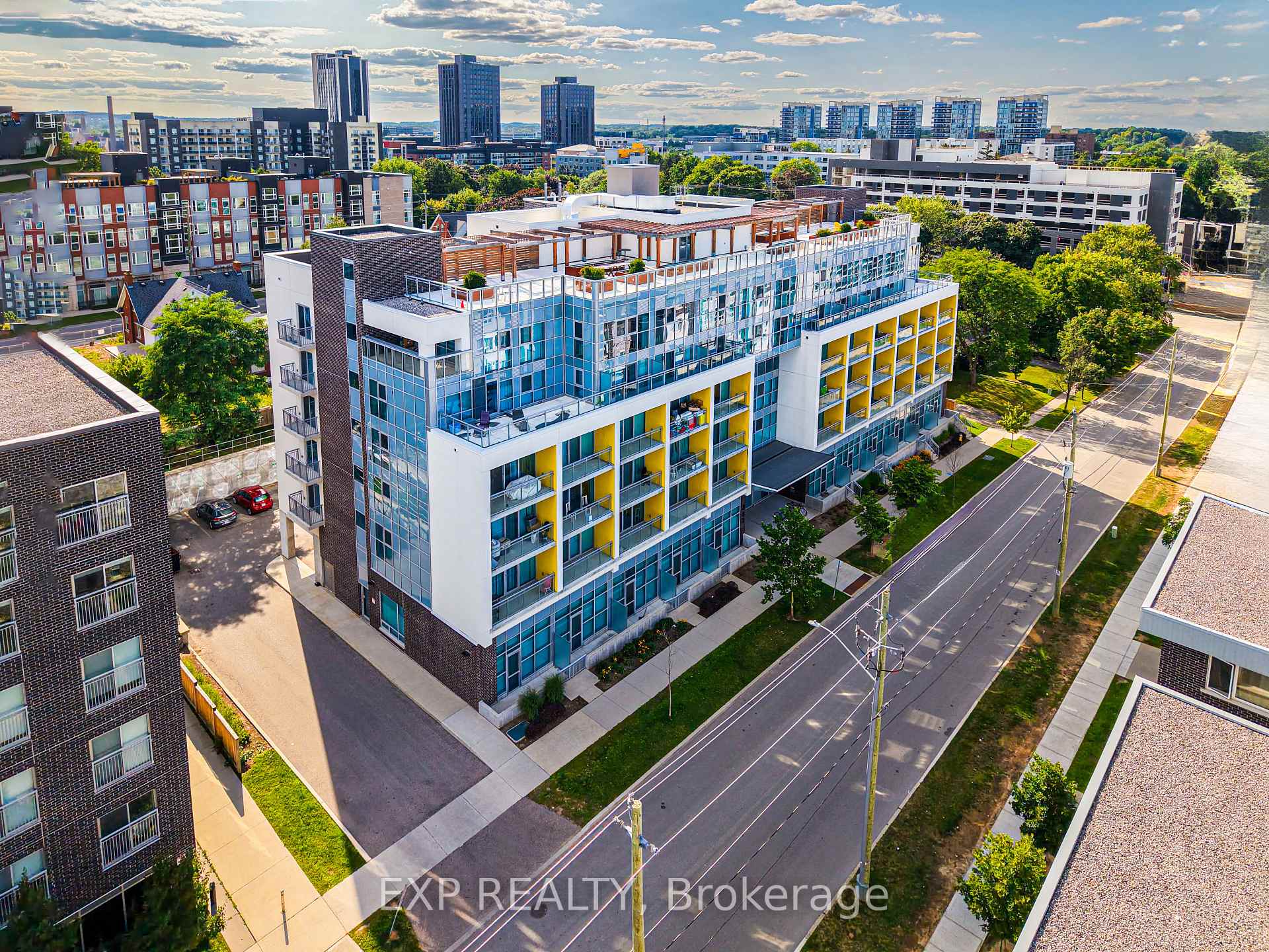 Front of Unit 408, 257 Hemlock Street