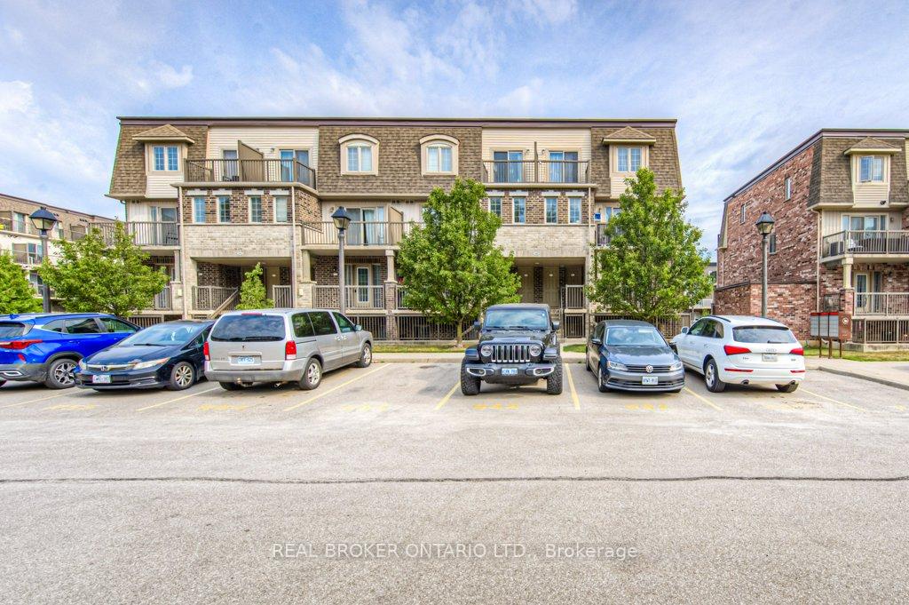 Photo 2 of Unit F, 240 Rachel Crescent, Kitchener — HOMEH