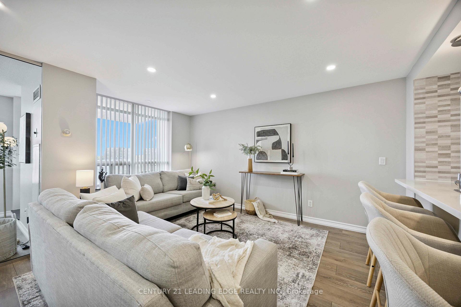Photo 7 of Unit 807, 130 Pond Drive, Markham, Commerce Valley — HOMEH