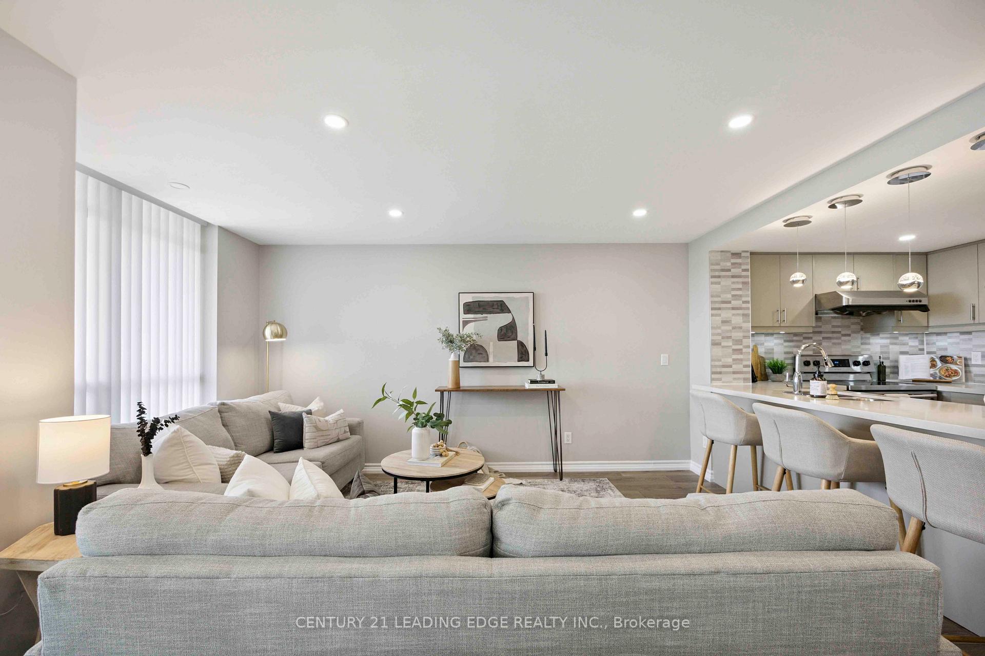Photo 9 of Unit 807, 130 Pond Drive, Markham, Commerce Valley — HOMEH