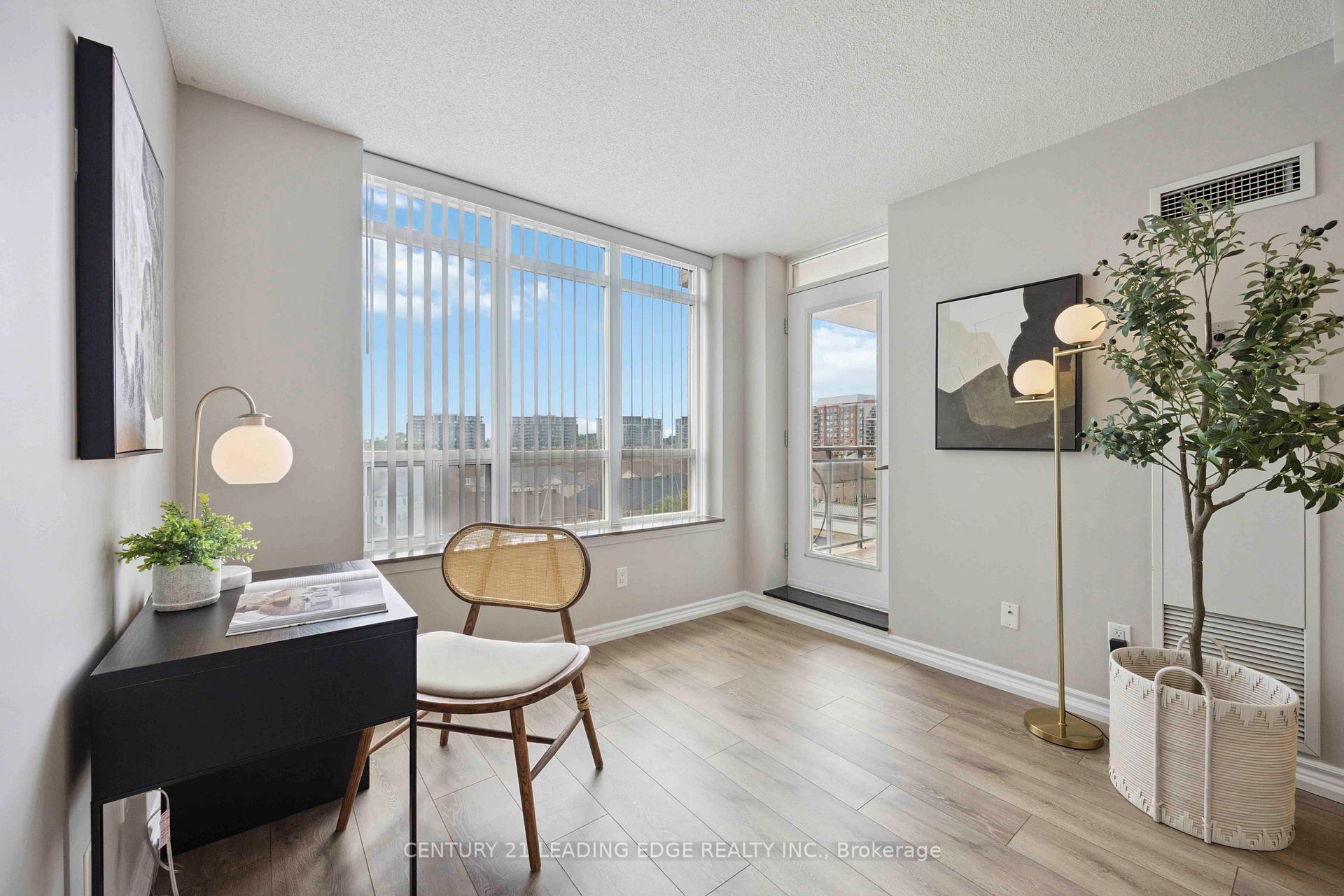 Photo 15 of Unit 807, 130 Pond Drive, Markham, Commerce Valley — HOMEH