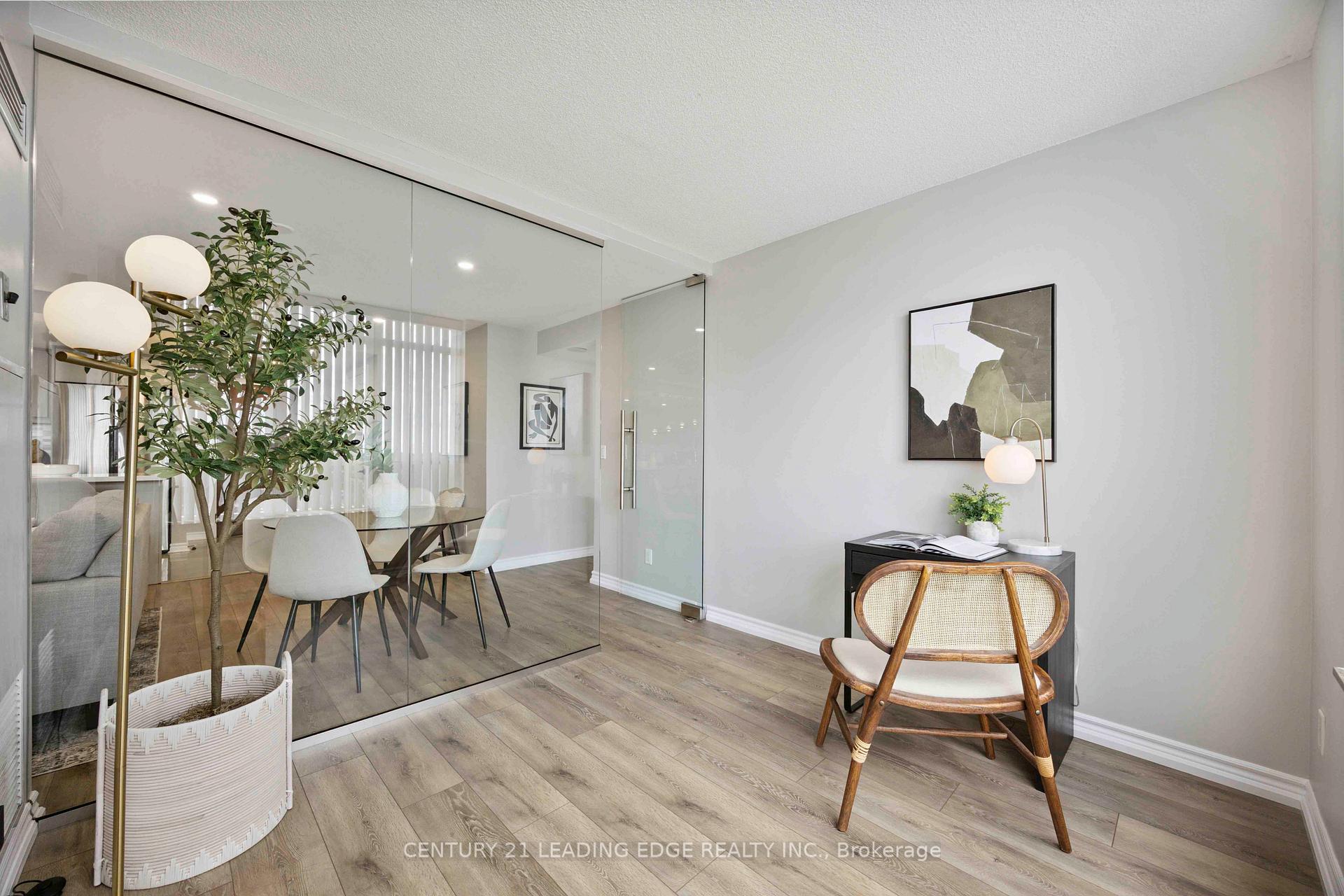 Photo 16 of Unit 807, 130 Pond Drive, Markham, Commerce Valley — HOMEH