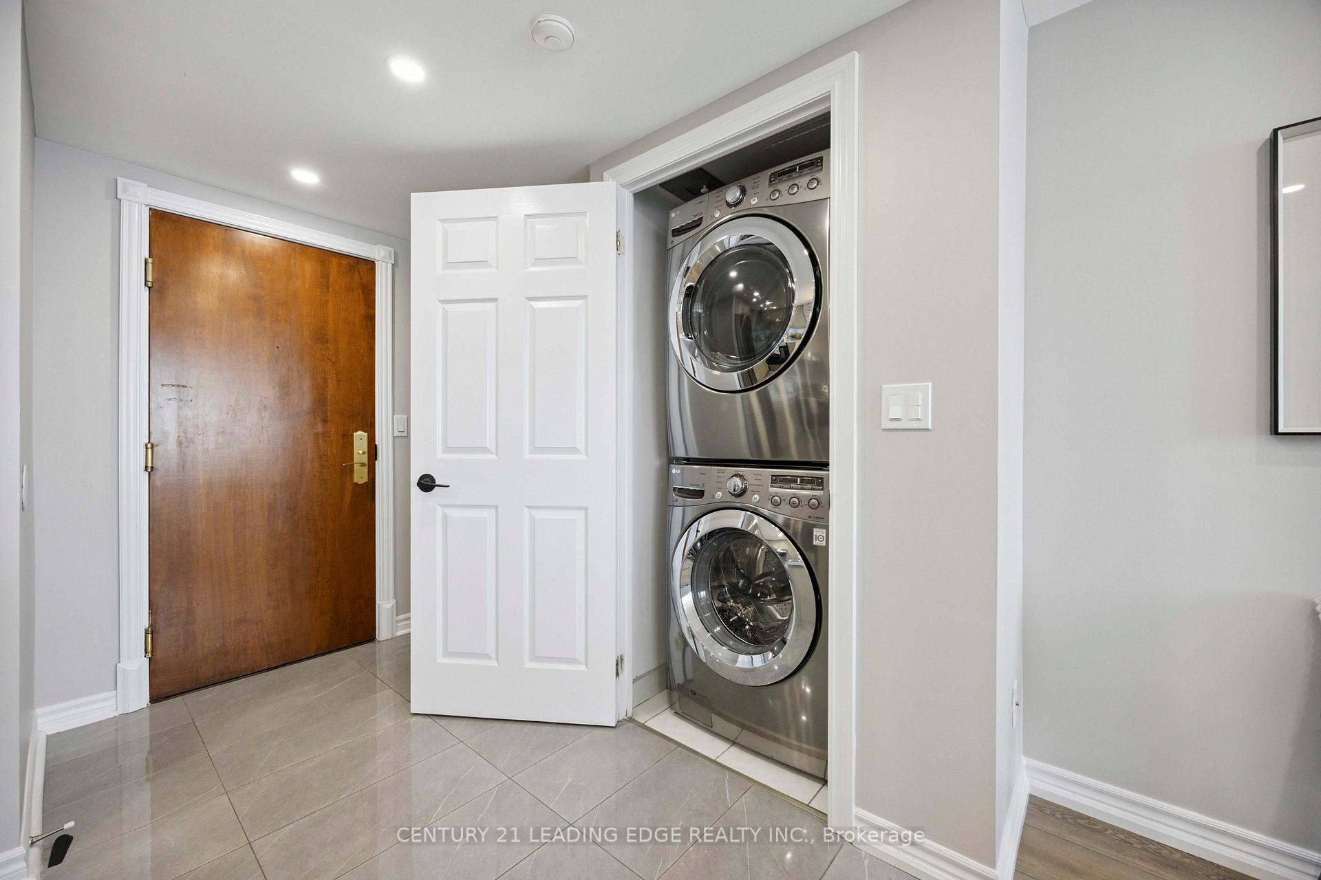 Photo 17 of Unit 807, 130 Pond Drive, Markham, Commerce Valley — HOMEH