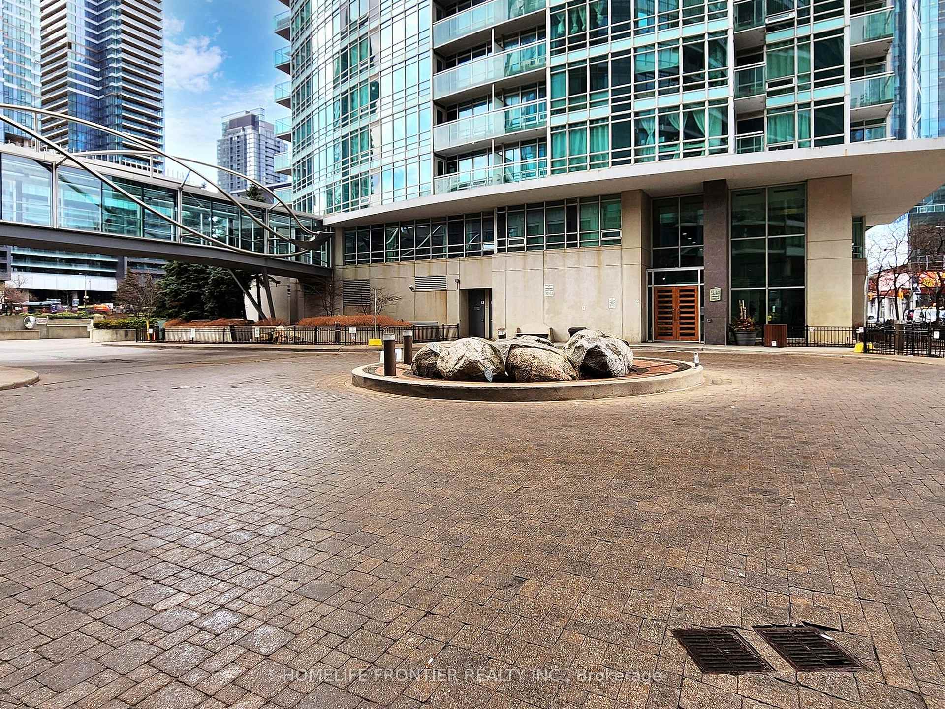 Photo 2 of Unit 3202, 373 Front Street W, Toronto, Waterfront Communities — HOMEH