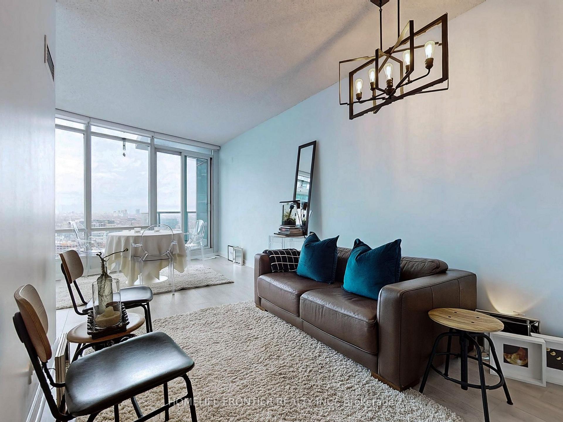 Photo 5 of Unit 3202, 373 Front Street W, Toronto, Waterfront Communities — HOMEH