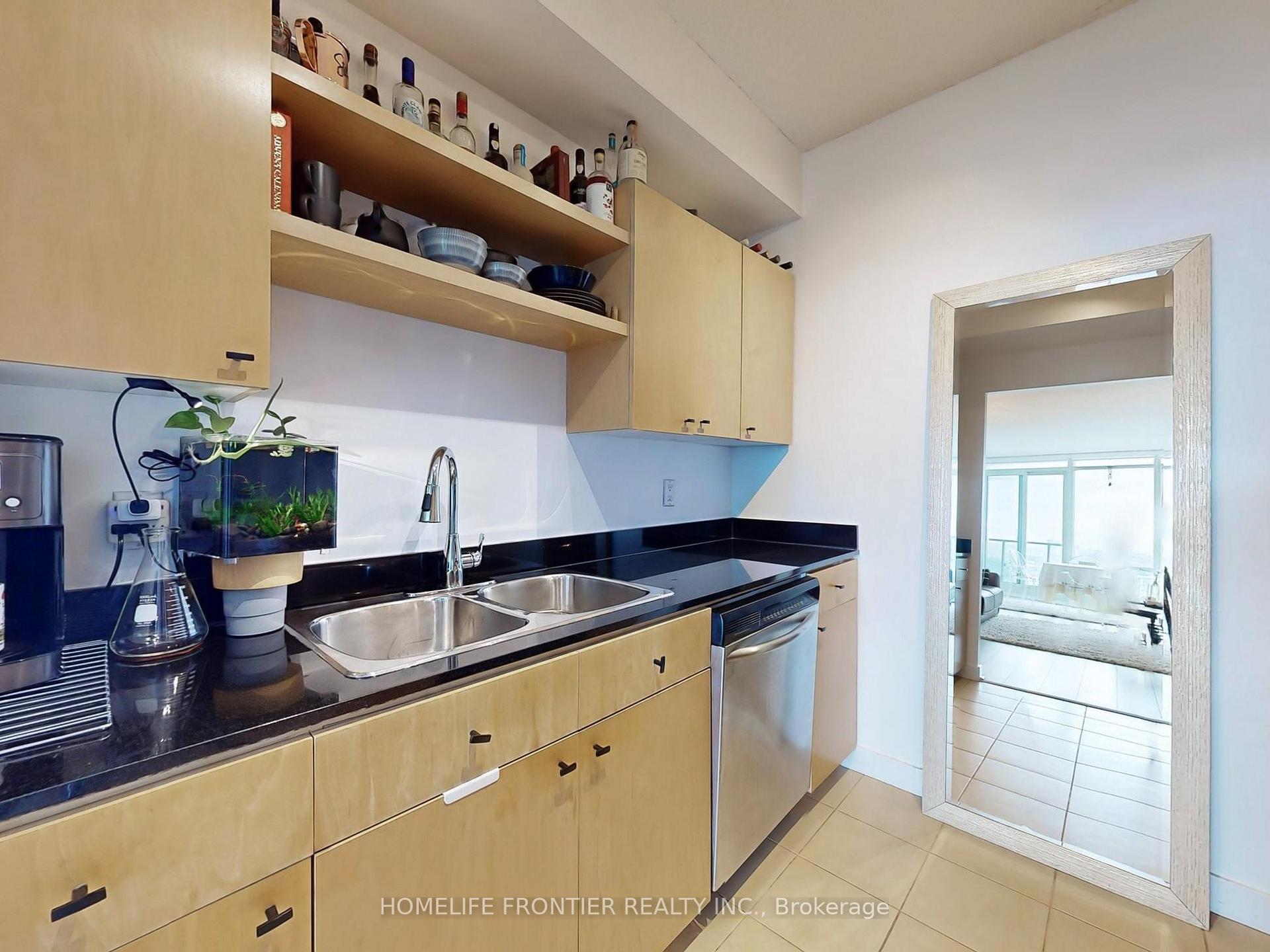 Photo 15 of Unit 3202, 373 Front Street W, Toronto, Waterfront Communities — HOMEH