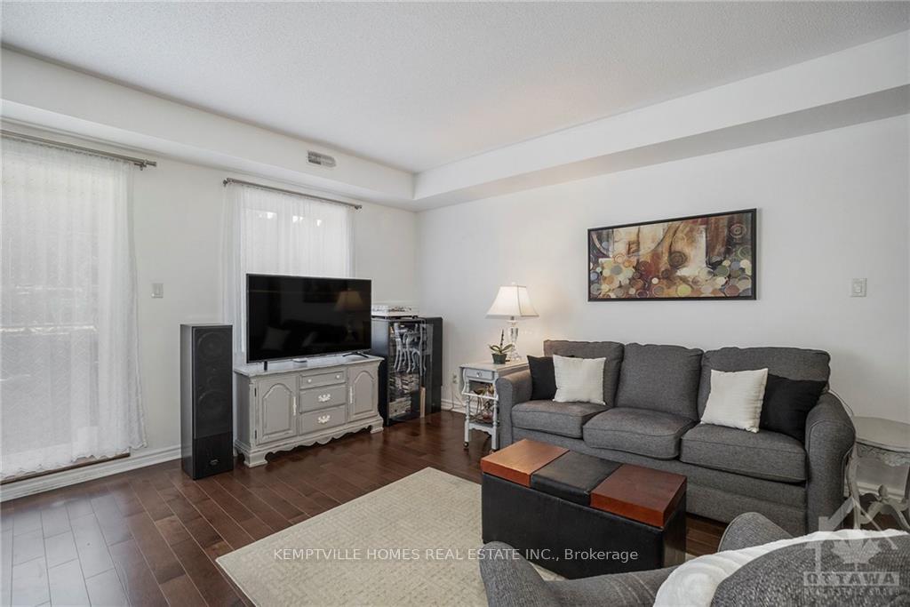 Photo 5 of 56 B Tayside, Ottawa, Barrhaven - Longfields — HOMEH