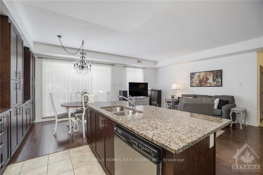 Photo 9 of 56 B Tayside, Ottawa, Barrhaven - Longfields — HOMEH