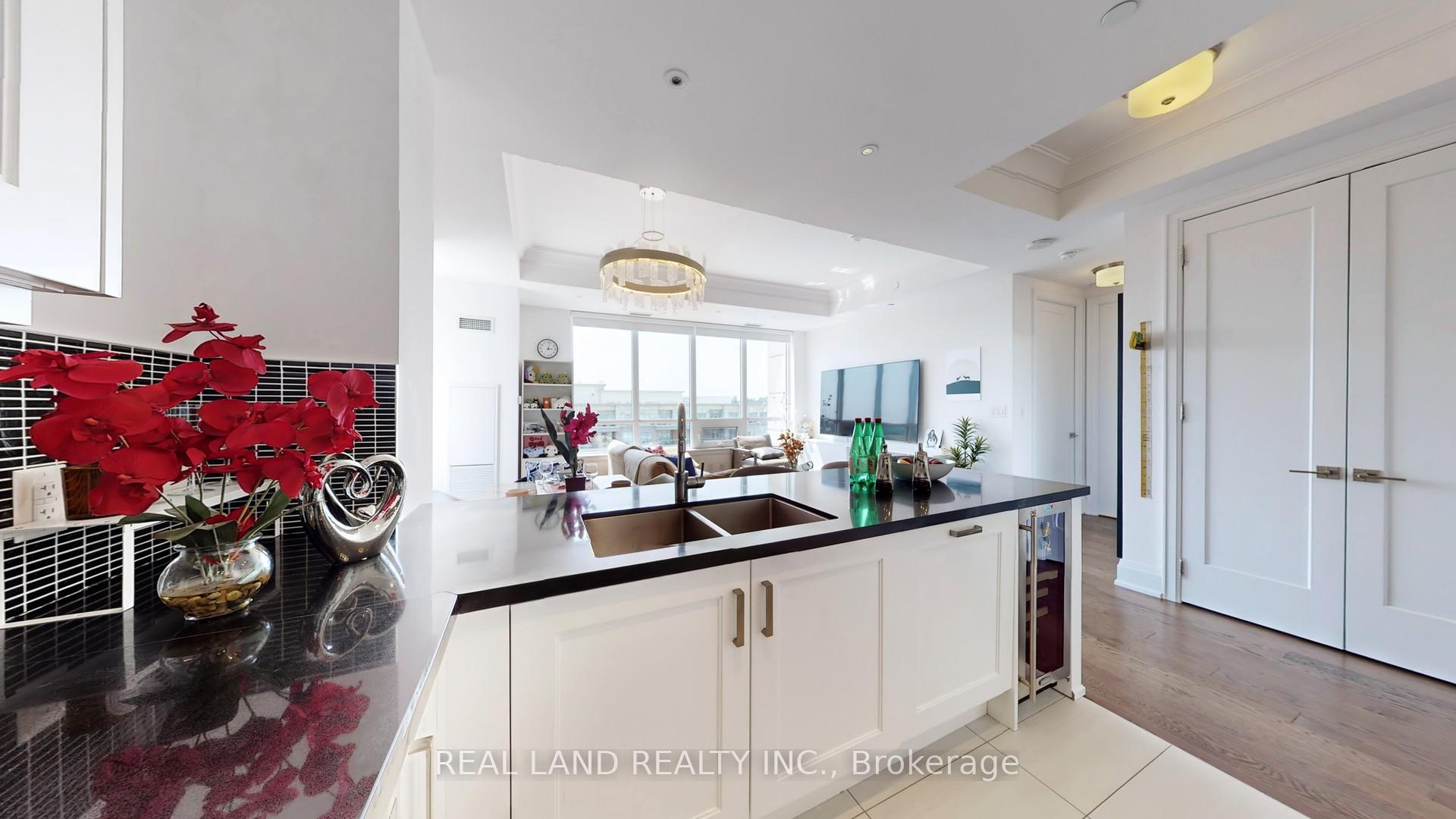 Photo 14 of Unit 903, 15 Stollery Pond Crescent, Markham, Angus Glen — HOMEH