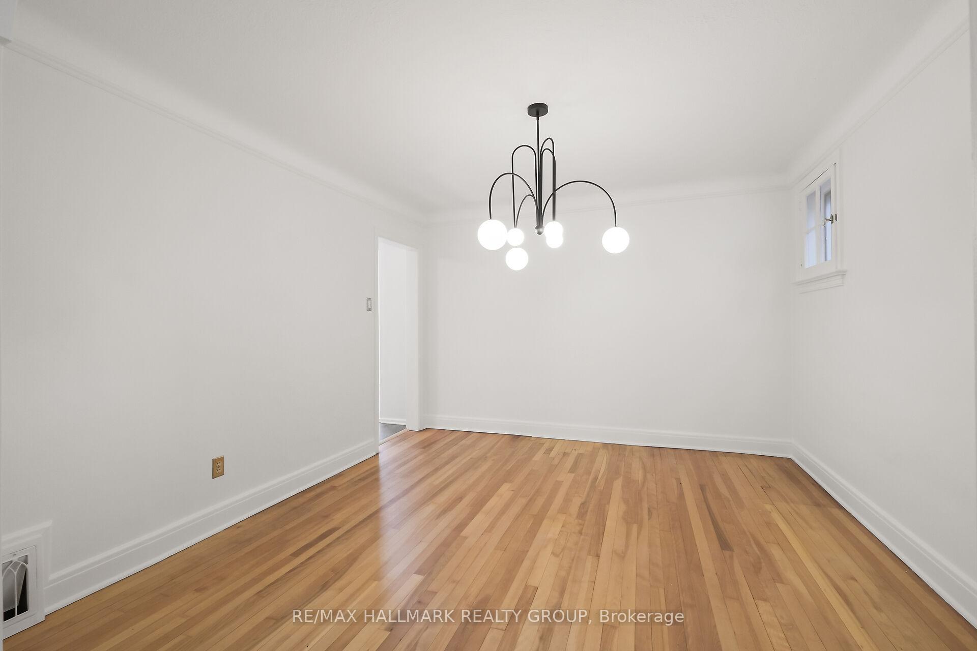 Photo 12 of 82 Laurentian Place, Ottawa, Civic Hospital — HOMEH