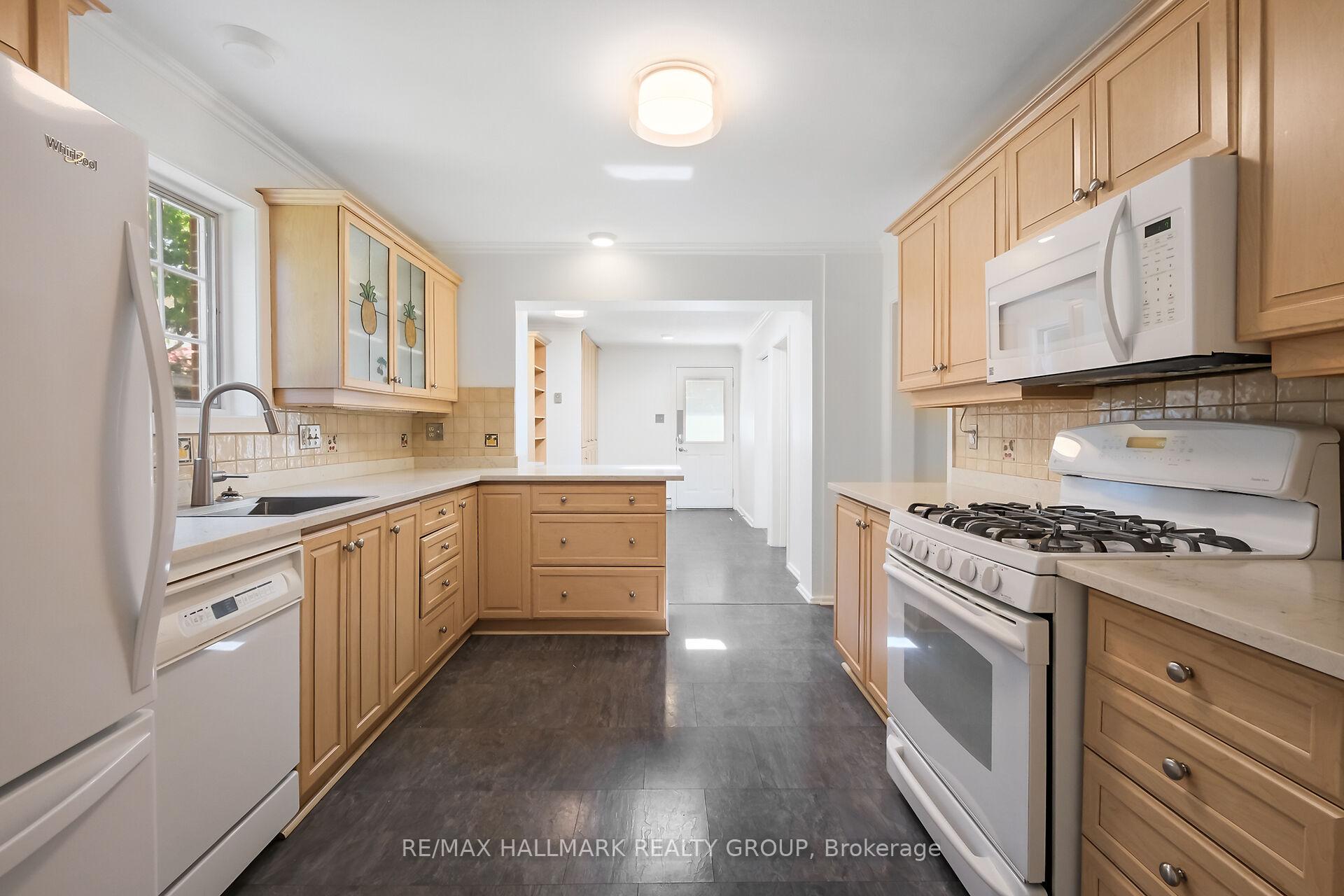 Photo 20 of 82 Laurentian Place, Ottawa, Civic Hospital — HOMEH