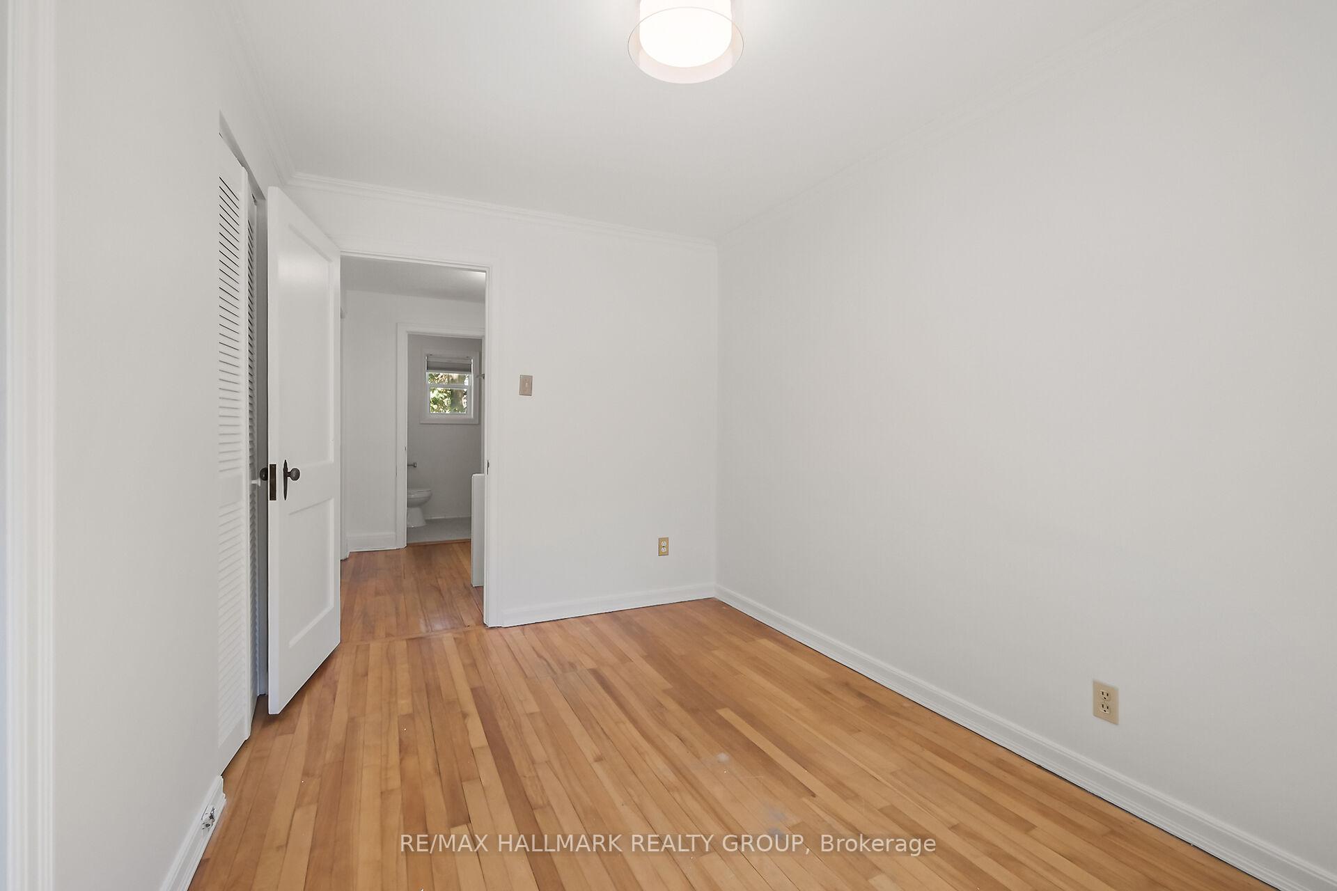 Photo 33 of 82 Laurentian Place, Ottawa, Civic Hospital — HOMEH