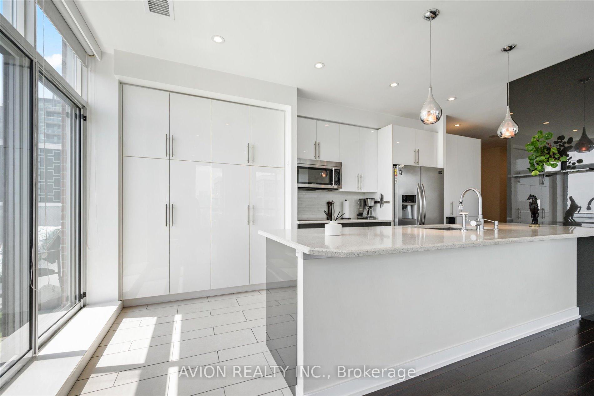Photo 22 of Unit Ph 2402, 50 Lynn Williams Street, Toronto, Niagara — HOMEH