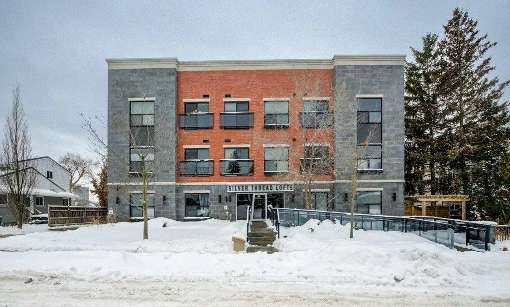 Front of Unit 302, 15 Devitt Avenue S