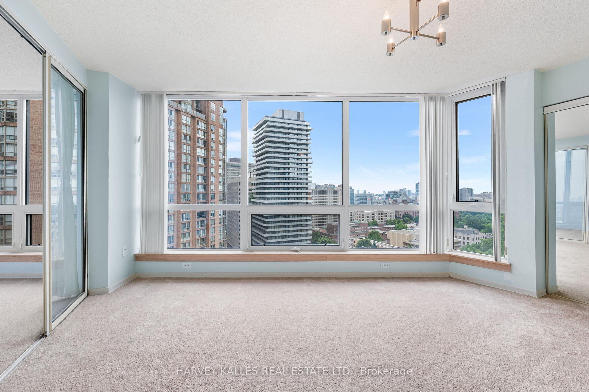 Photo 10 of Unit 2110, 1055 Bay Street, Toronto, Bay Street Corridor — HOMEH