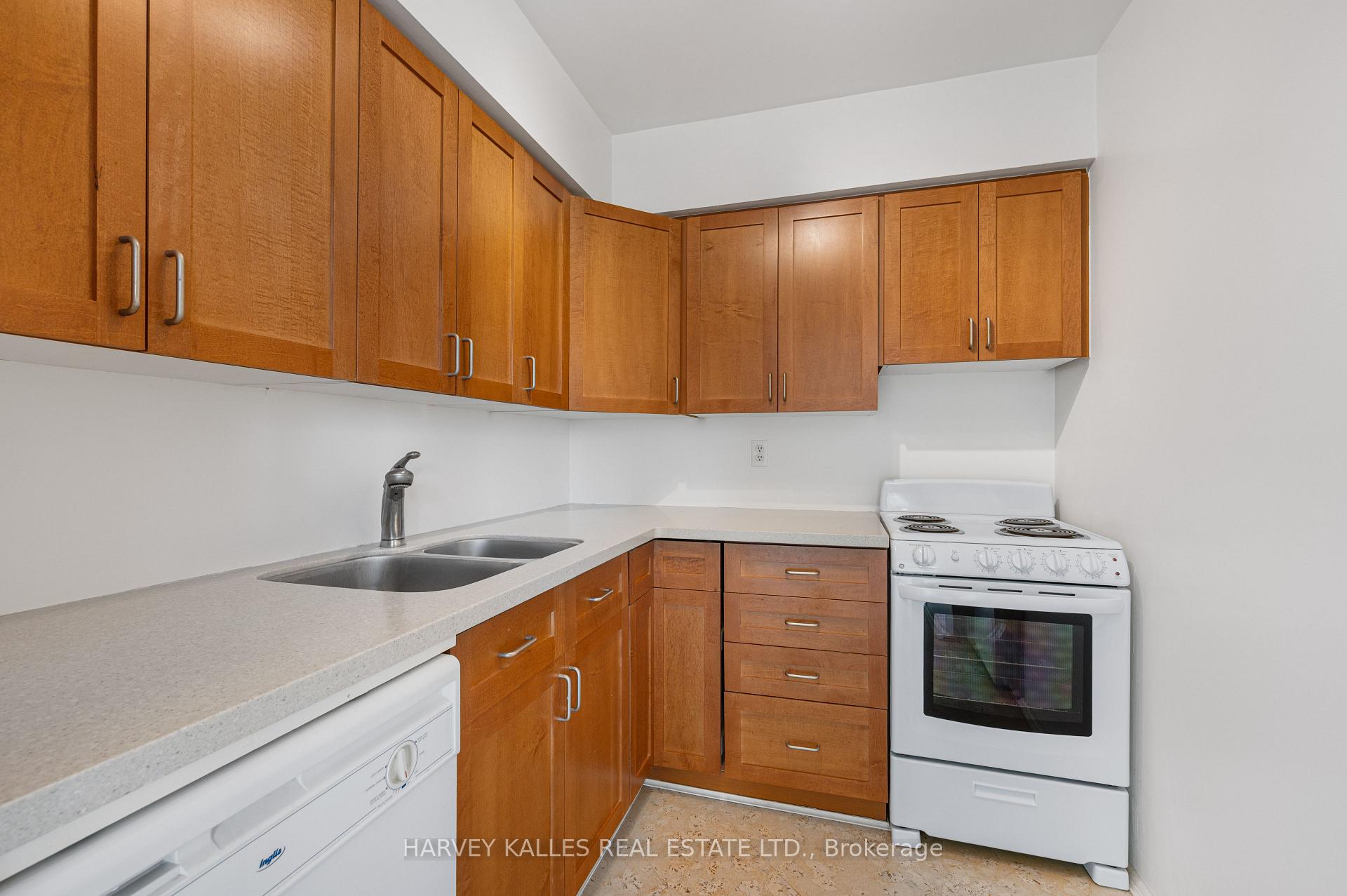 Photo 18 of Unit 2110, 1055 Bay Street, Toronto, Bay Street Corridor — HOMEH