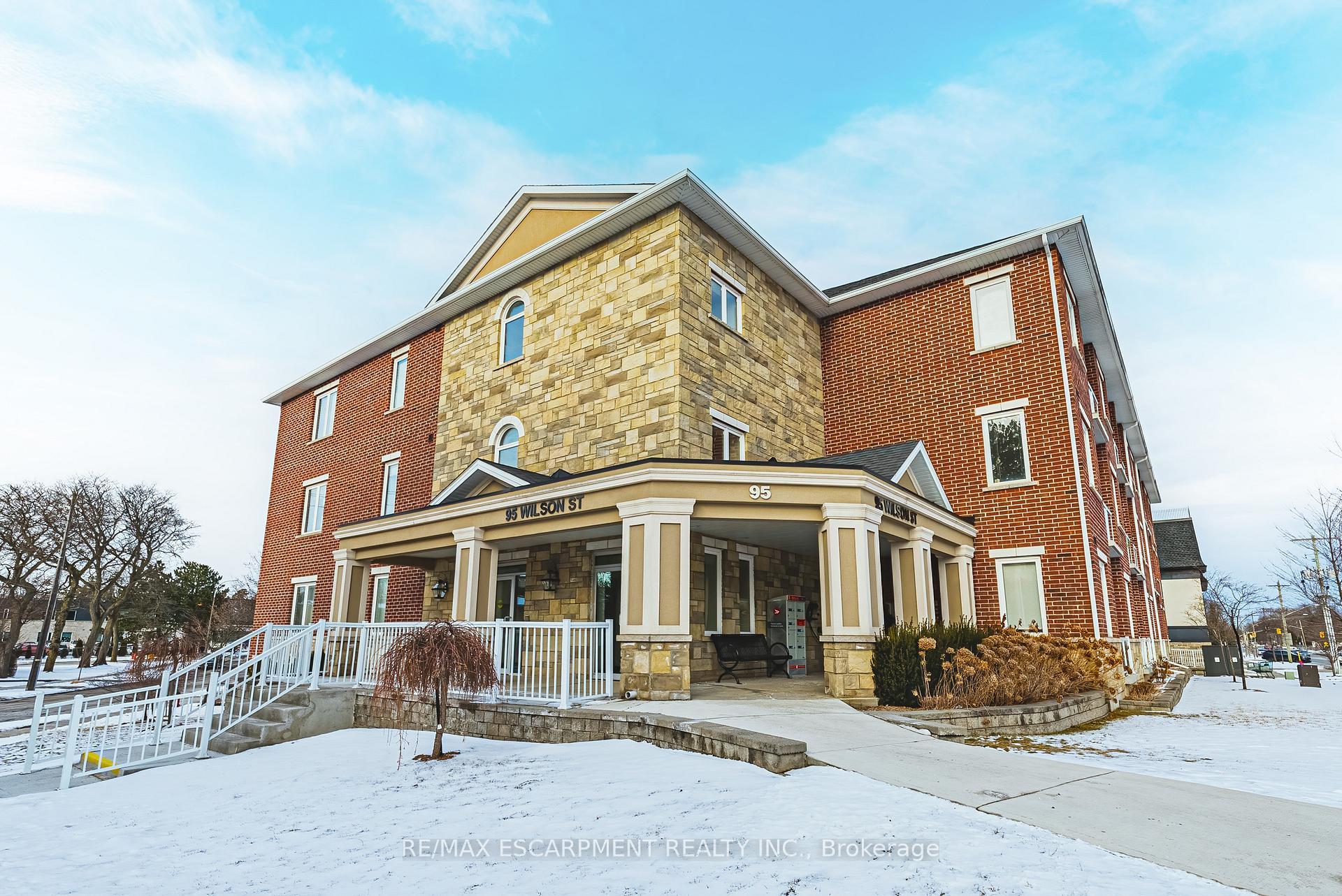 Photo 3 of Unit 308, 95 Wilson Street, Hamilton, Ancaster — HOMEH