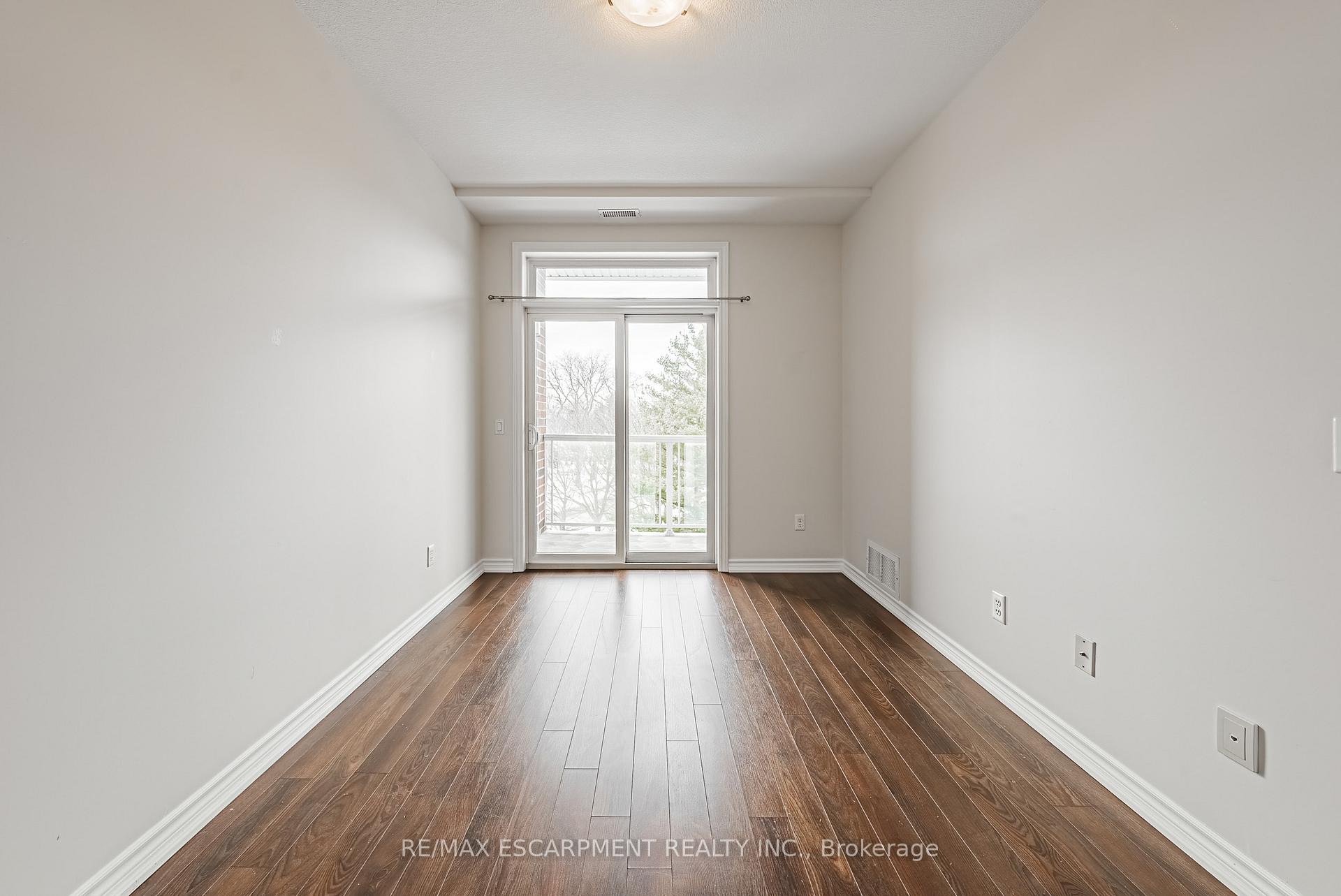 Photo 13 of Unit 308, 95 Wilson Street, Hamilton, Ancaster — HOMEH