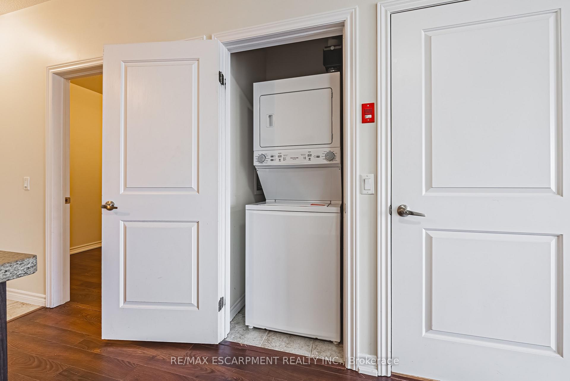 Photo 16 of Unit 308, 95 Wilson Street, Hamilton, Ancaster — HOMEH