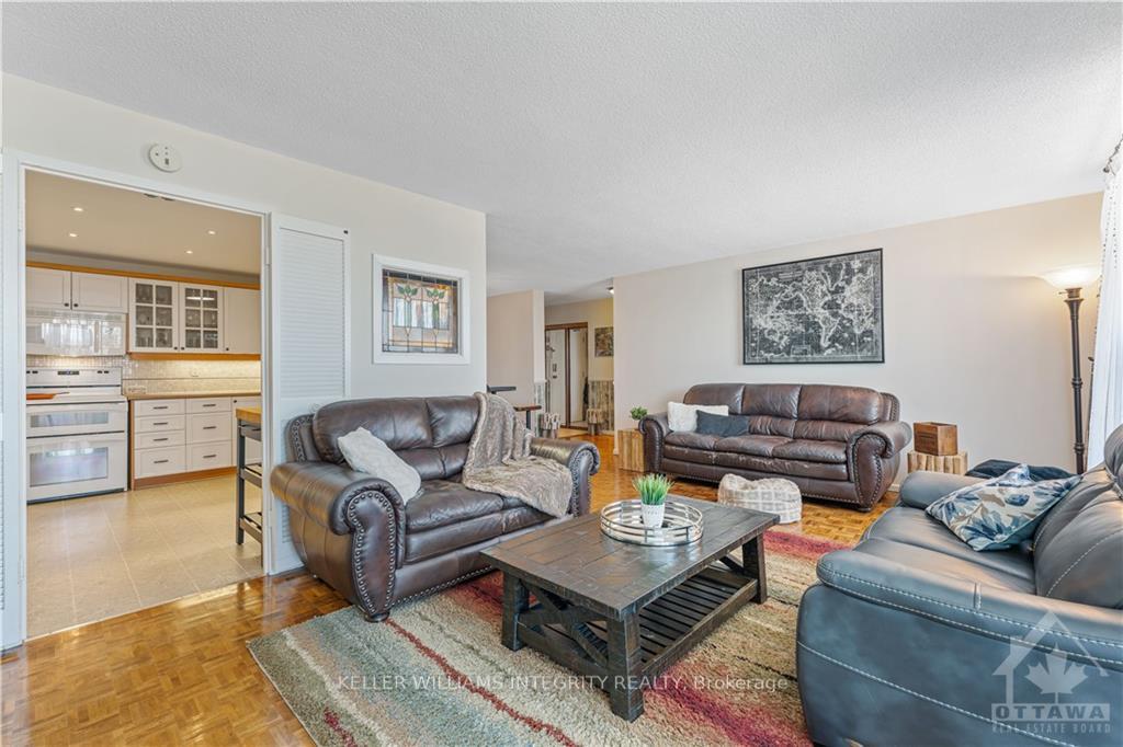 Photo 5 of Unit 703, 2951 Riverside Drive, Ottawa, Mooneys Bay/Riverside Park — HOMEH