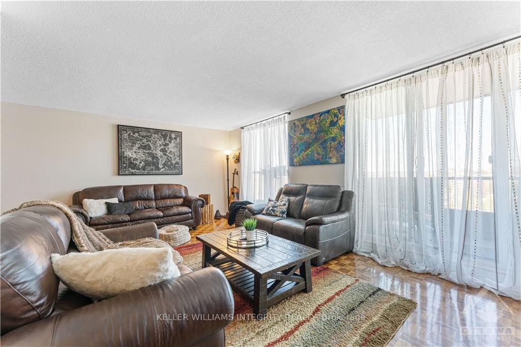 Photo 6 of Unit 703, 2951 Riverside Drive, Ottawa, Mooneys Bay/Riverside Park — HOMEH