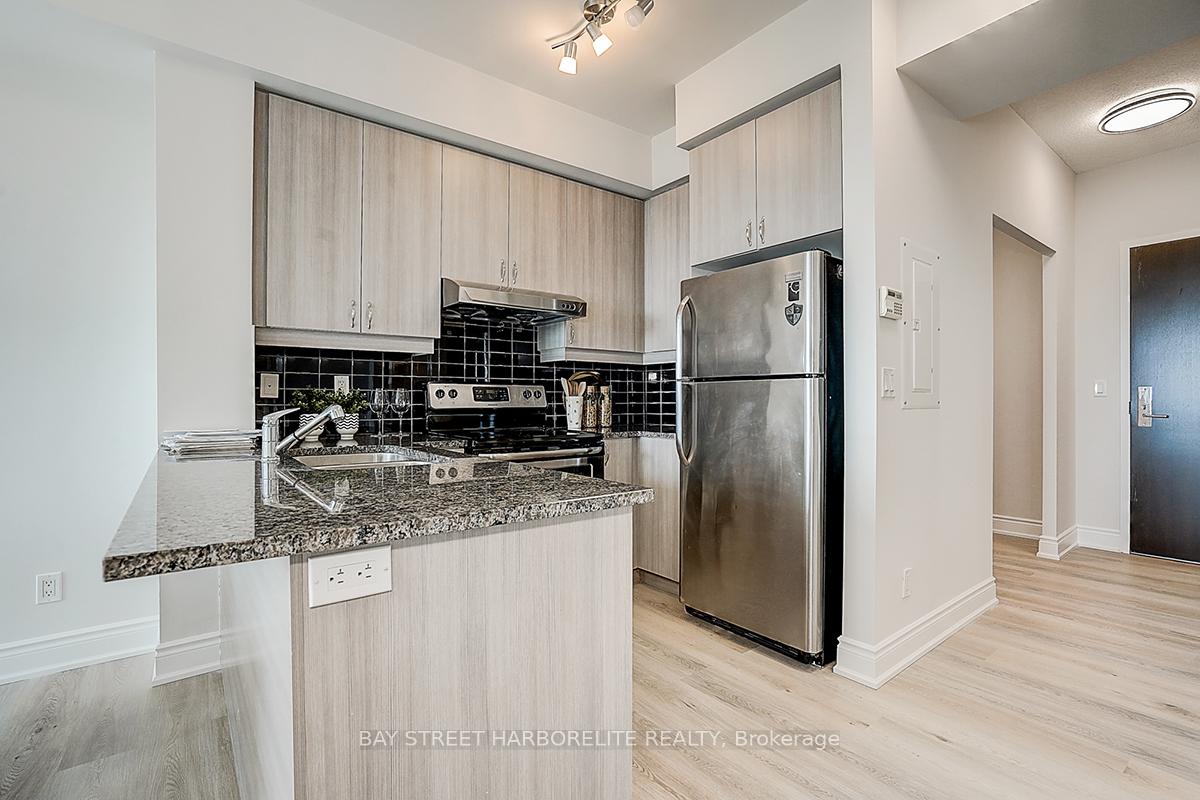 Photo 6 of Unit 812, 8130 Birchmount Road, Markham, Unionville — HOMEH