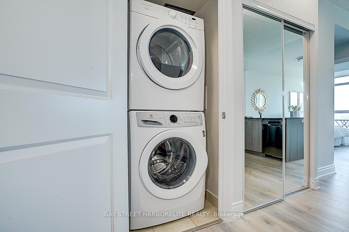 Photo 14 of Unit 812, 8130 Birchmount Road, Markham, Unionville — HOMEH