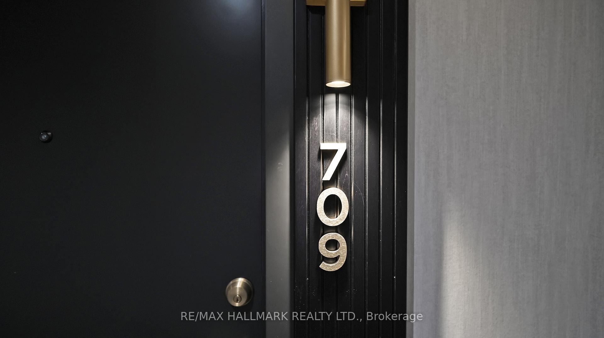 Photo 3 of Unit 709, 5 Lakeview Avenue, Toronto, Trinity-Bellwoods — HOMEH