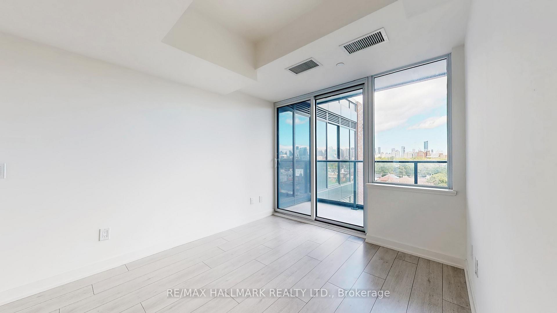 Photo 10 of Unit 709, 5 Lakeview Avenue, Toronto, Trinity-Bellwoods — HOMEH