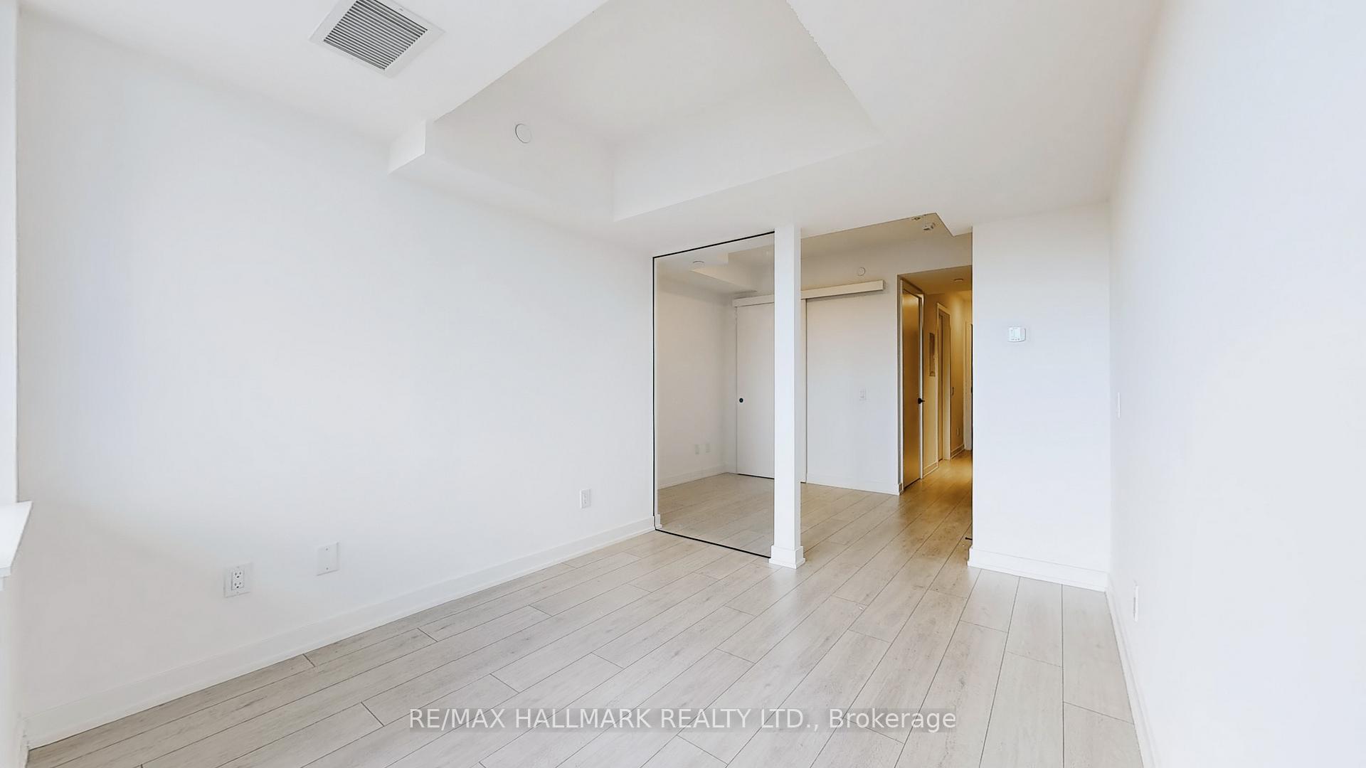 Photo 13 of Unit 709, 5 Lakeview Avenue, Toronto, Trinity-Bellwoods — HOMEH