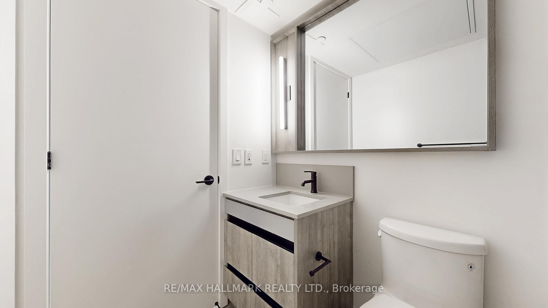 Photo 21 of Unit 709, 5 Lakeview Avenue, Toronto, Trinity-Bellwoods — HOMEH