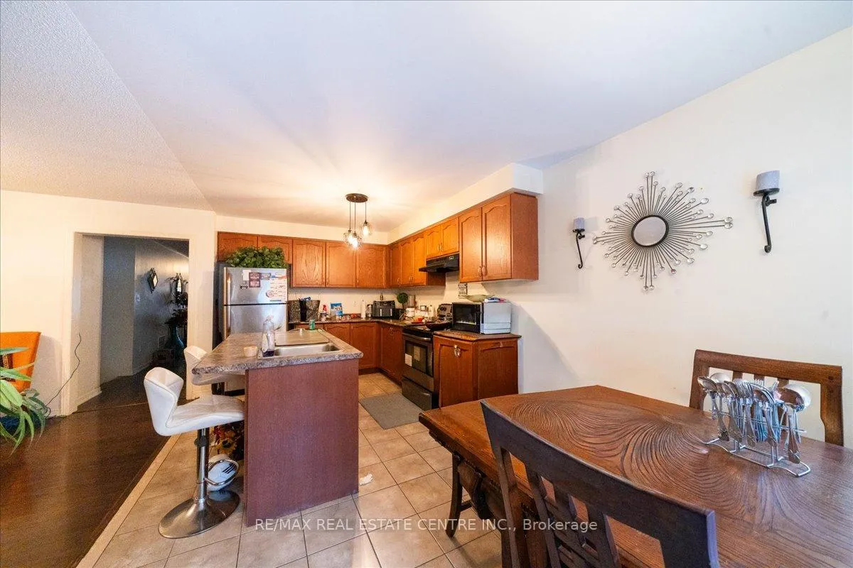 Photo 23 of 523 Nairn Circle, Milton, Scott — HOMEH