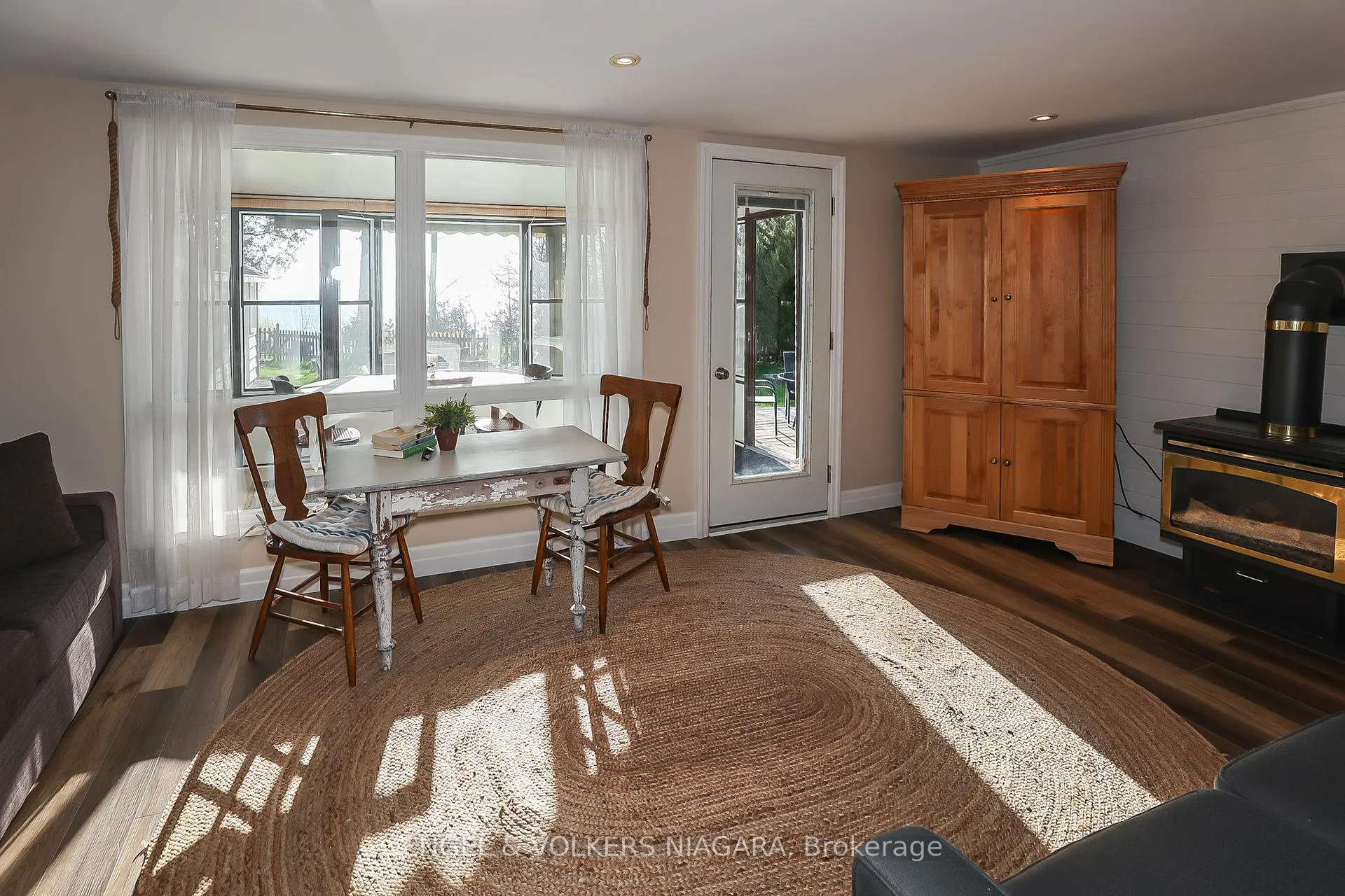 Photo 11 of 41 Andrew Crescent, Goderich, Goderich (Town) — HOMEH