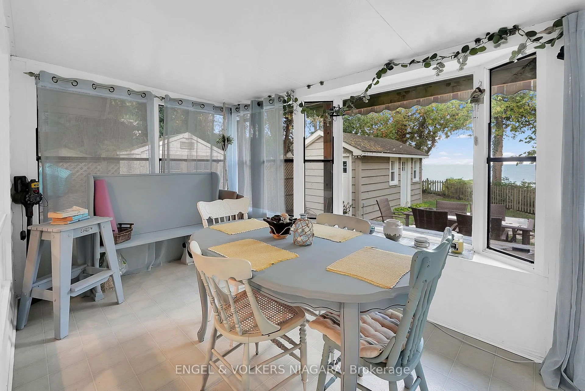 Photo 14 of 41 Andrew Crescent, Goderich, Goderich (Town) — HOMEH
