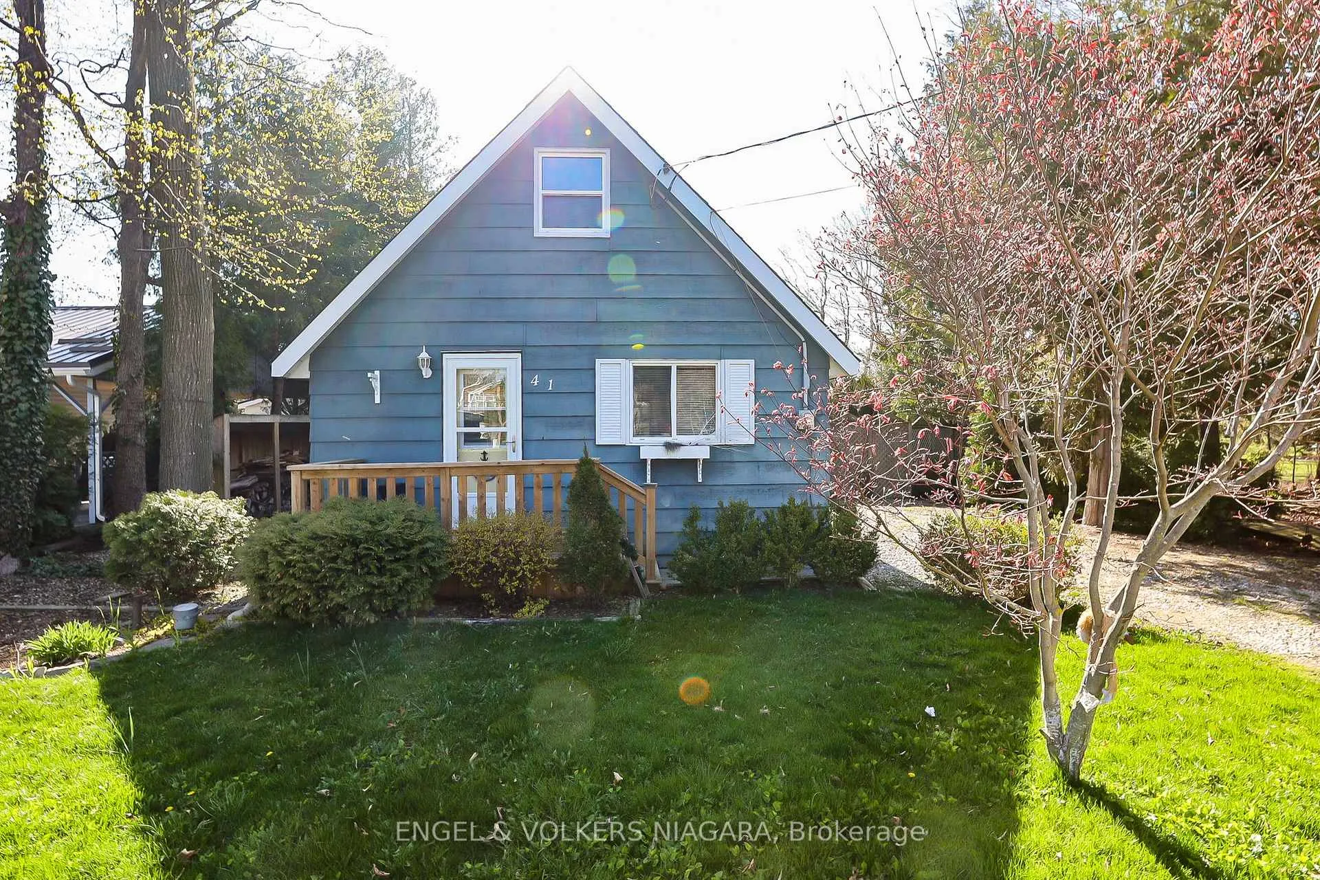 Photo 23 of 41 Andrew Crescent, Goderich, Goderich (Town) — HOMEH