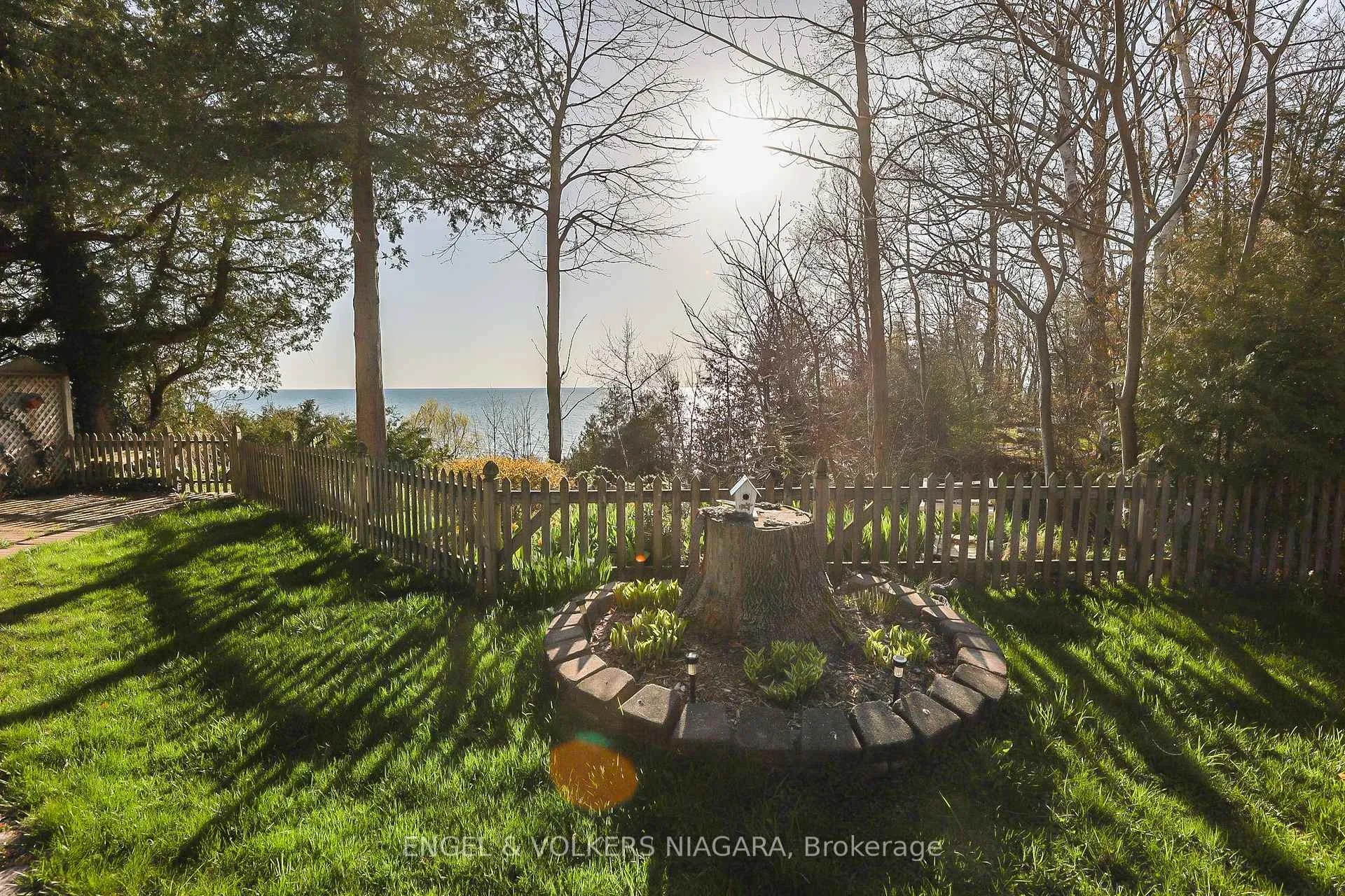 Photo 31 of 41 Andrew Crescent, Goderich, Goderich (Town) — HOMEH