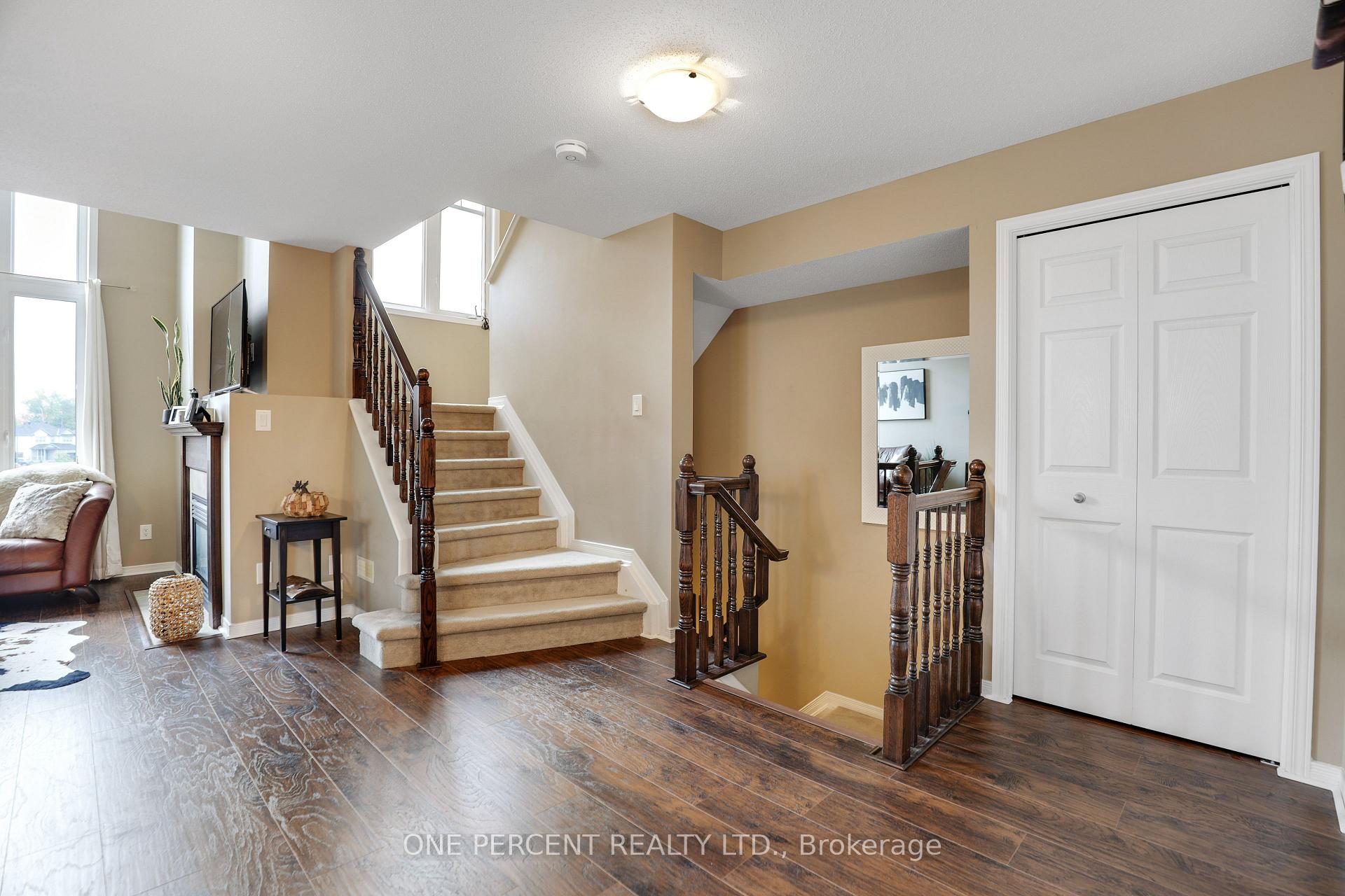 Photo 5 of Unit 24, 382 Galston Private, Ottawa, Mer Bleue/Bradley Estates/Anderson Park — HOMEH
