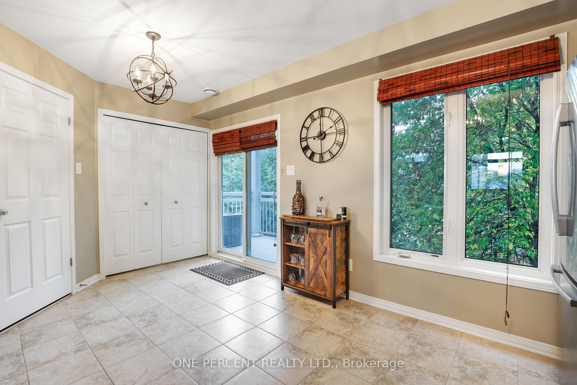 Photo 16 of Unit 24, 382 Galston Private, Ottawa, Mer Bleue/Bradley Estates/Anderson Park — HOMEH